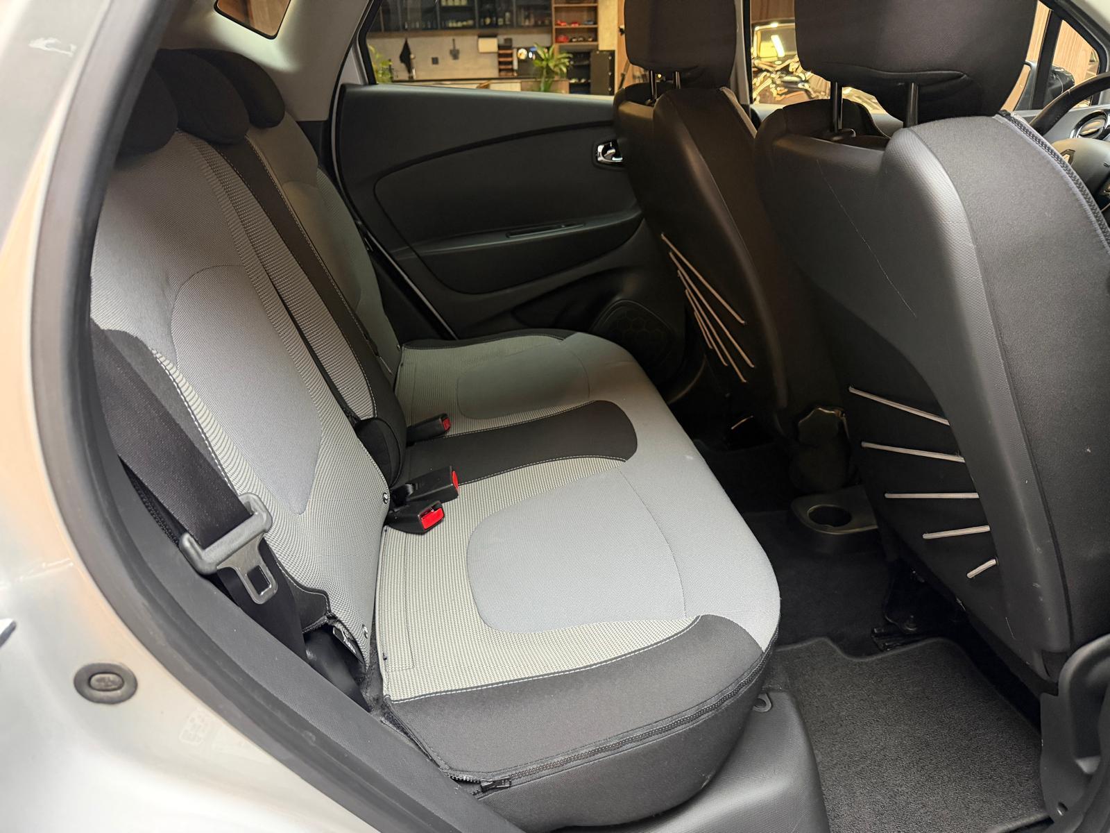 RENAULT Captur 1.2 TCe Dynamique EDC-image-15
