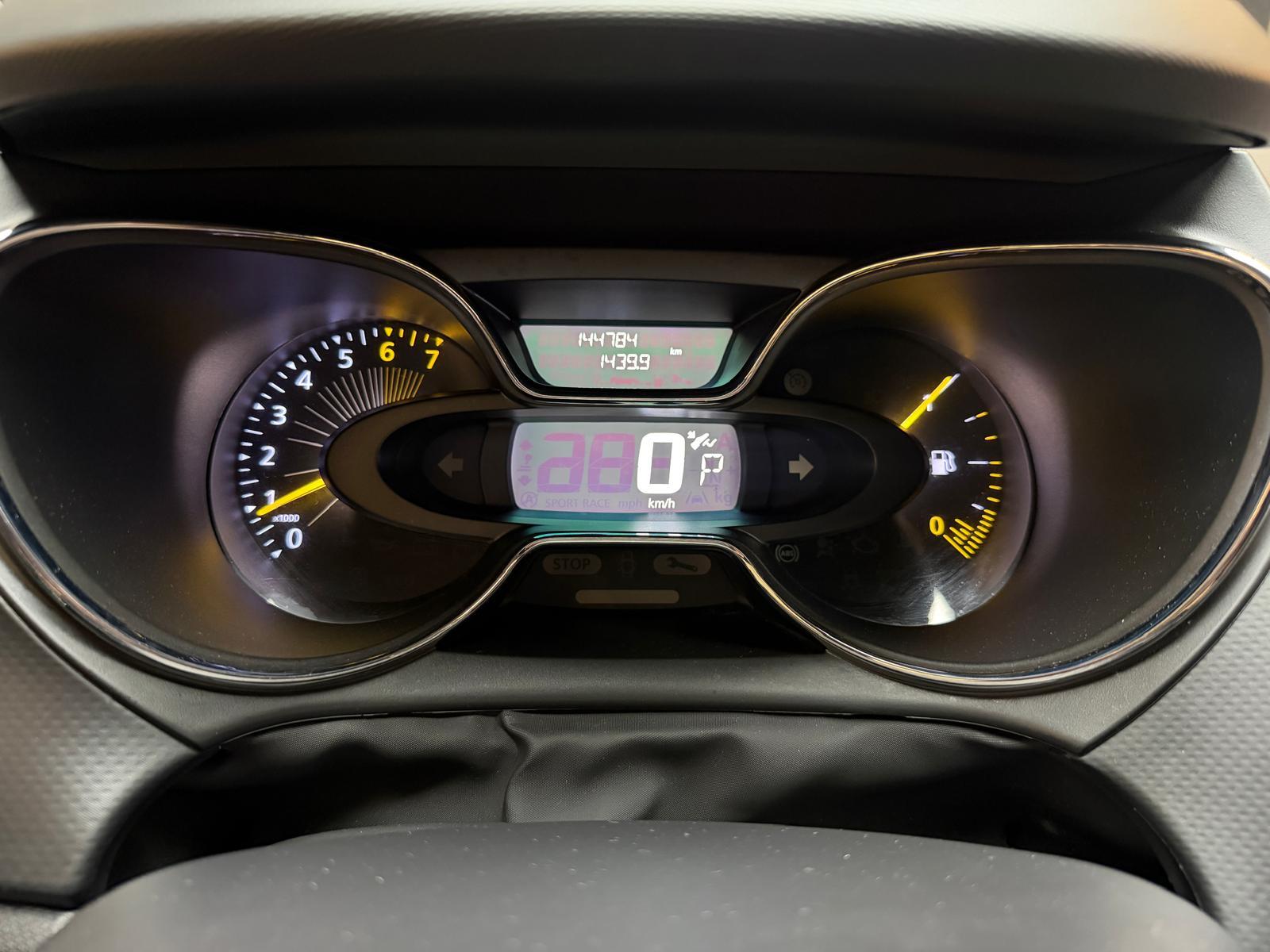 RENAULT Captur 1.2 TCe Dynamique EDC-image-18