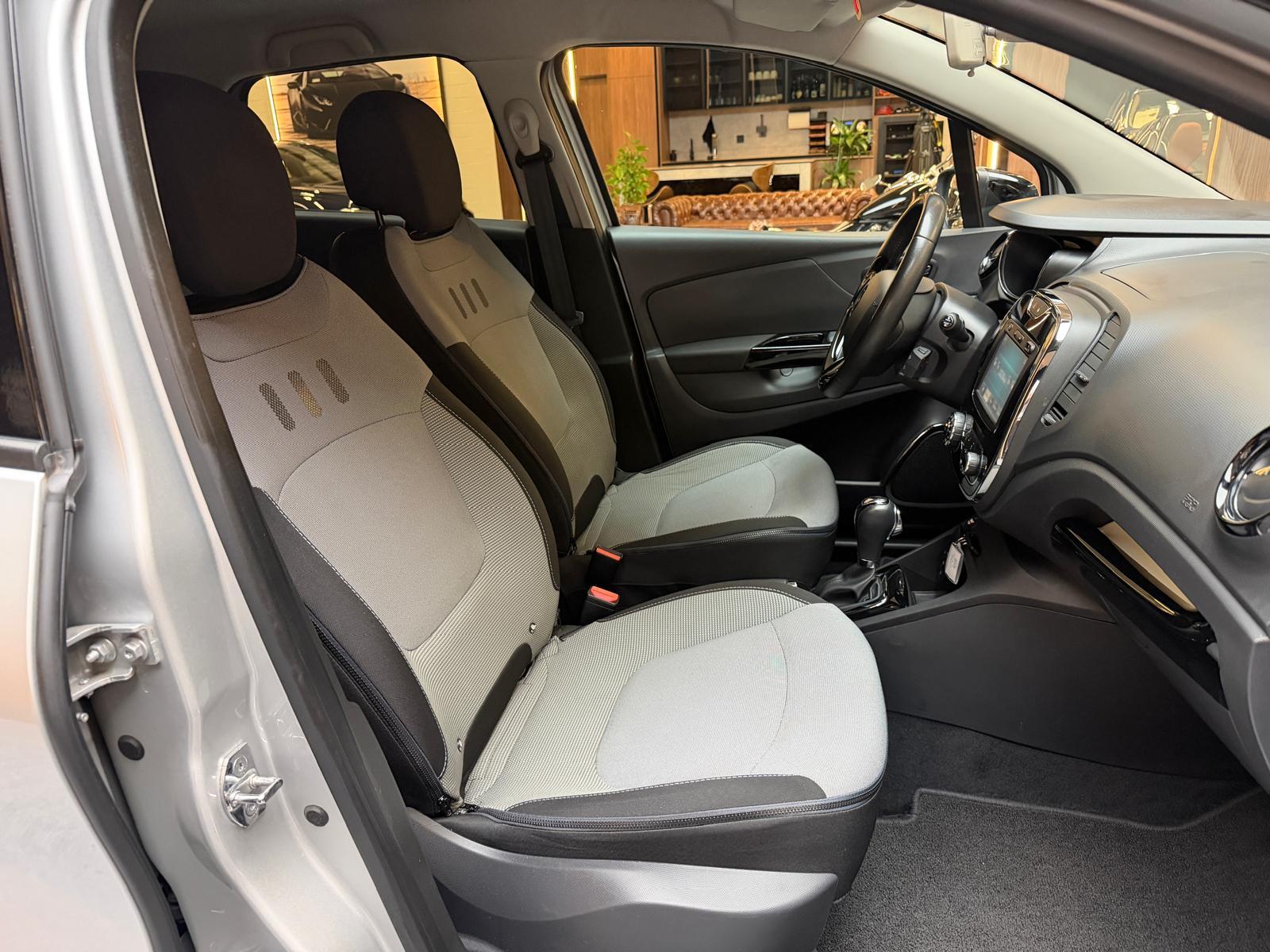 RENAULT Captur 1.2 TCe Dynamique EDC-image-12
