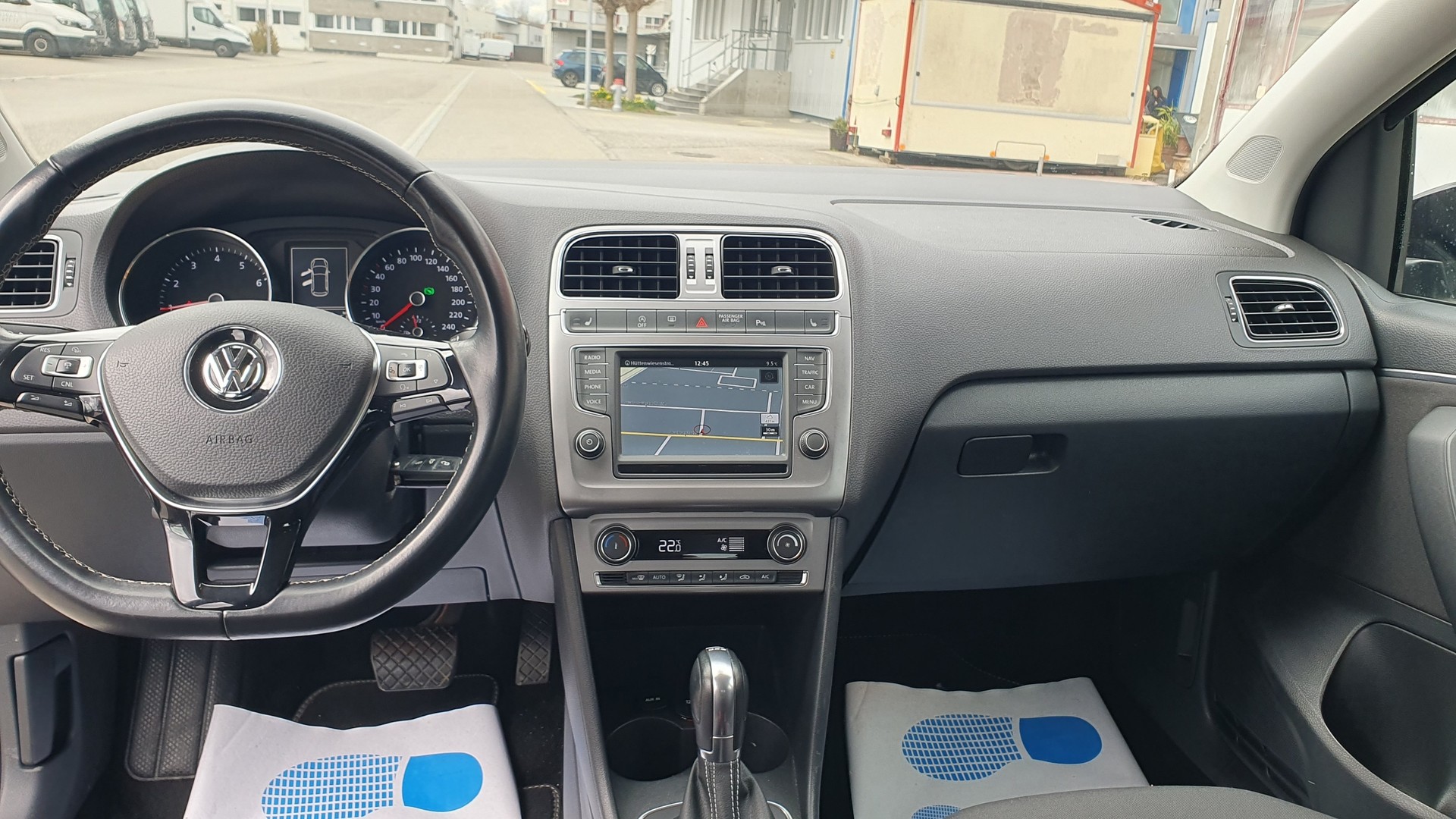 VW Polo 1.2 TSI BMT Lounge DSG-image-15