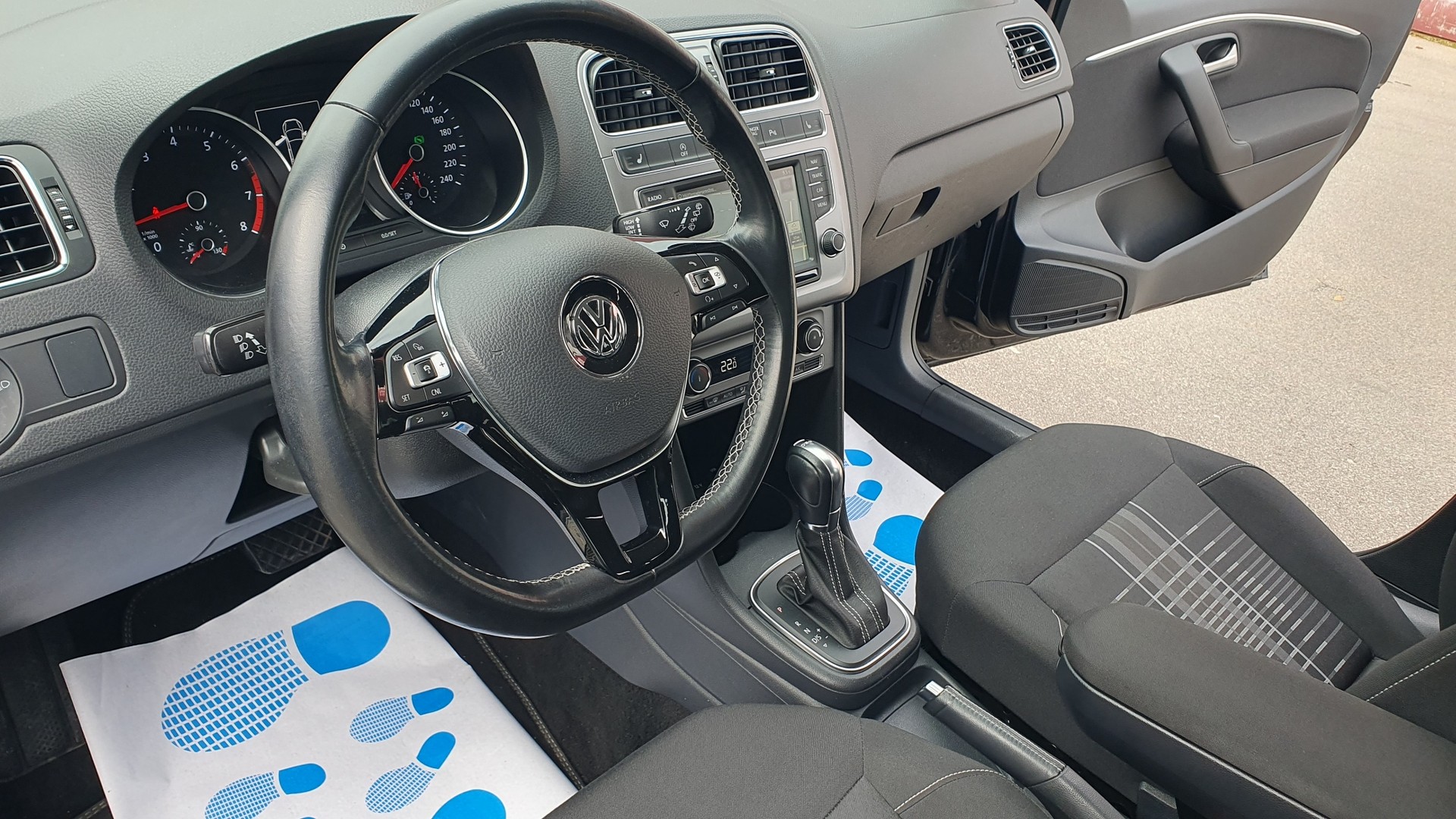 VW Polo 1.2 TSI BMT Lounge DSG-image-11