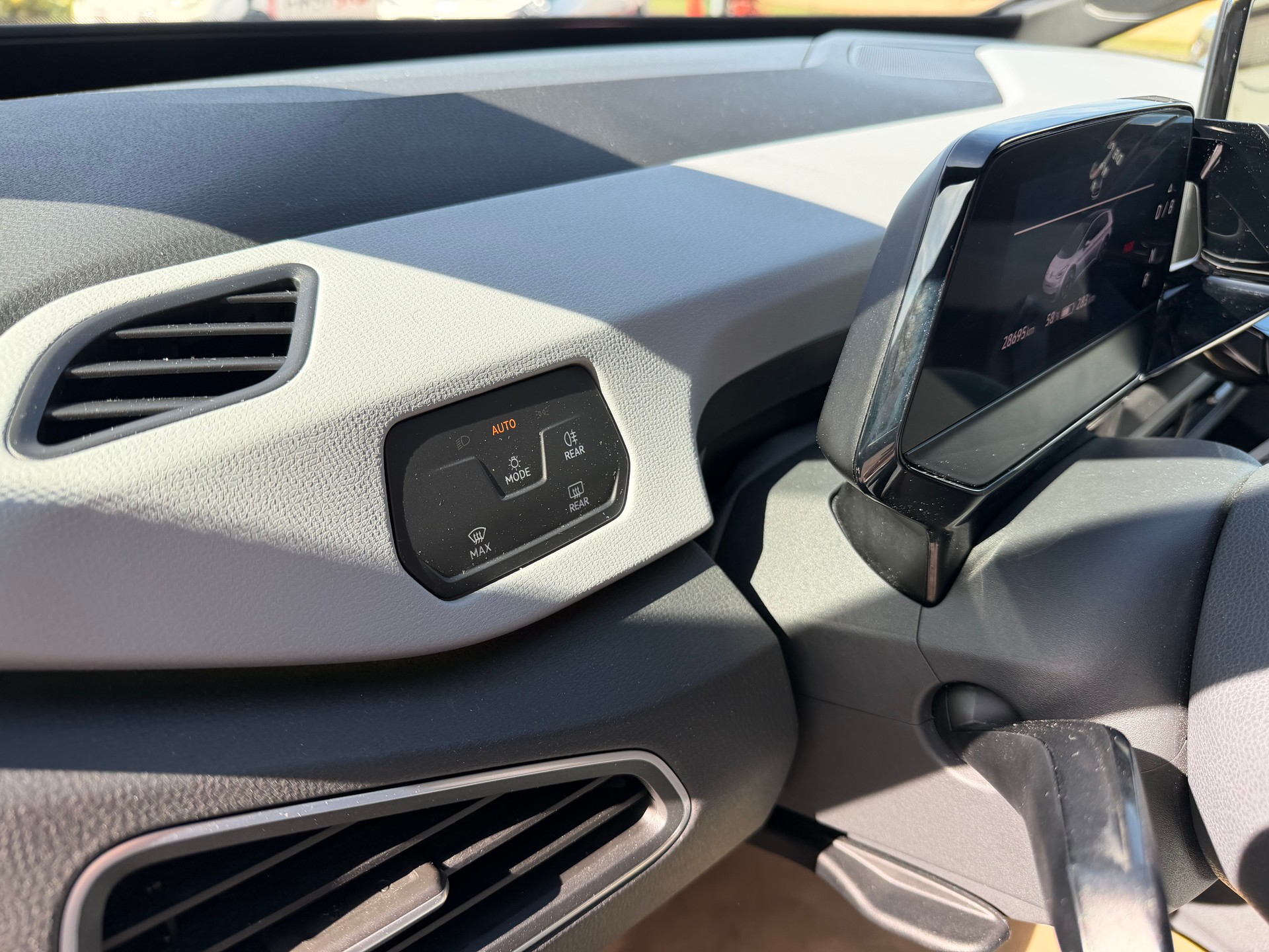 VW ID.3 Pro S 77 kWh 75 Edition-image-8