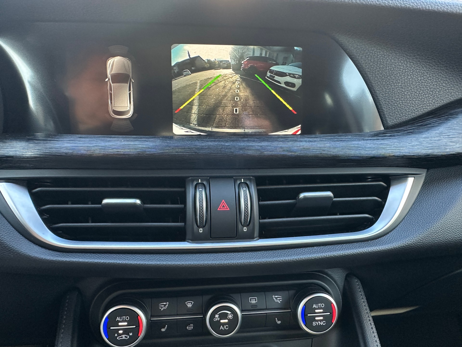 ALFA ROMEO Stelvio 2.2 JTDM Business Automatic Q4-image-11