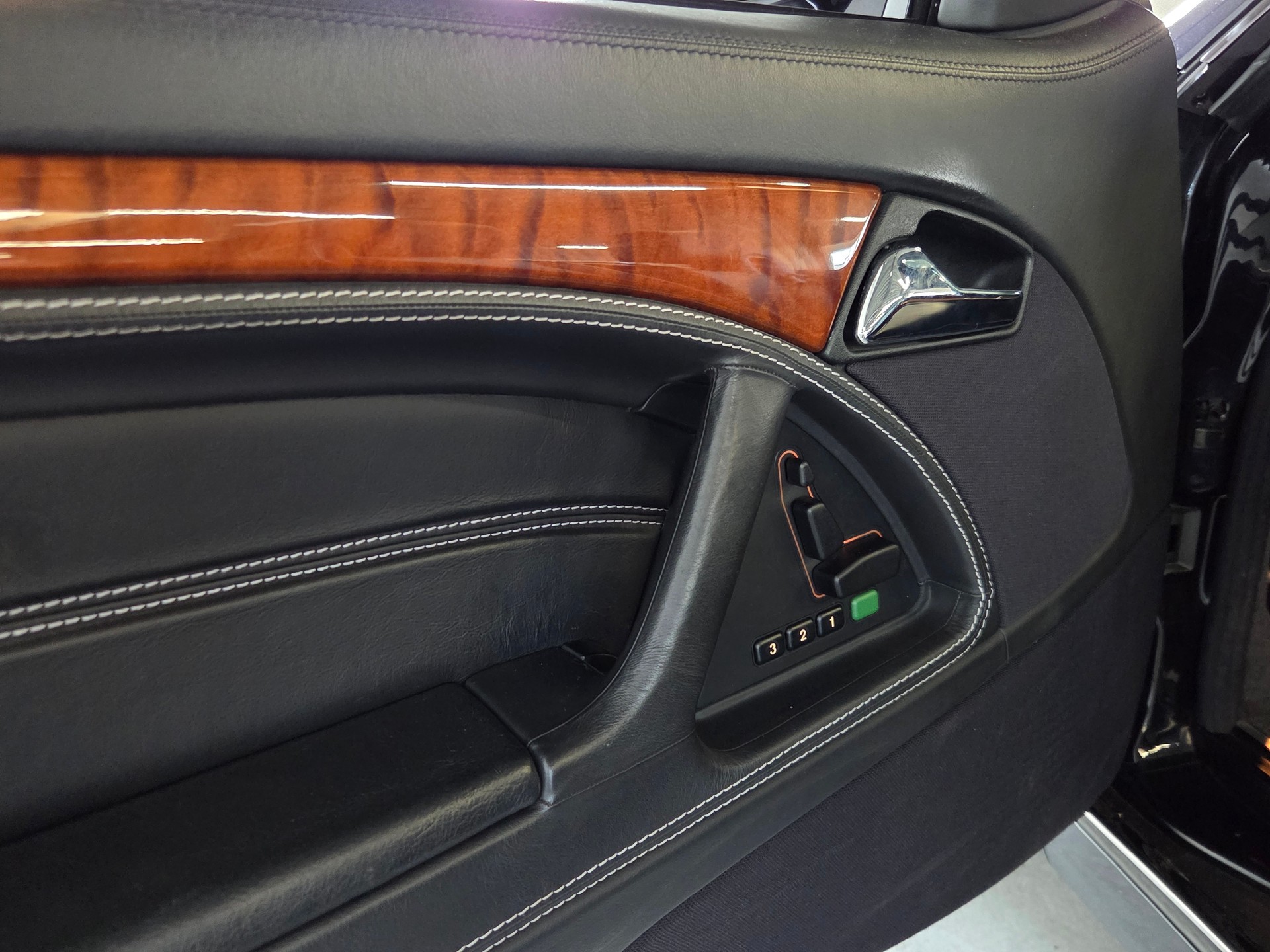 MERCEDES-BENZ Final Edition-image-9