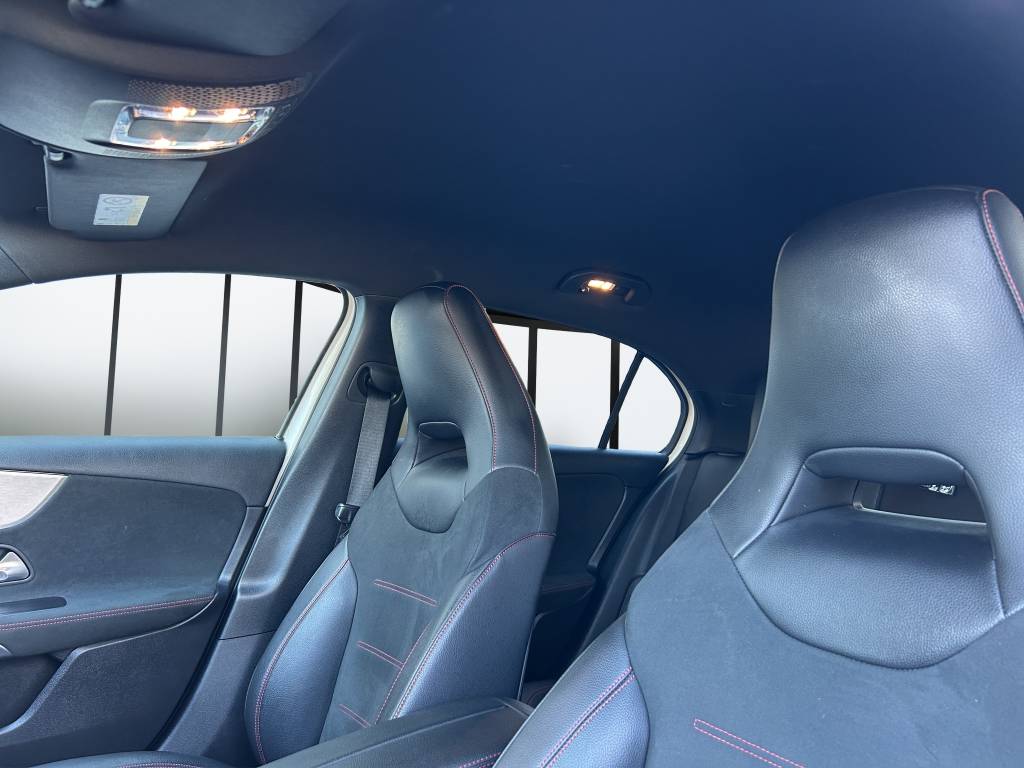 MERCEDES-BENZ A 180 AMG Line 7G-DCT-image-9
