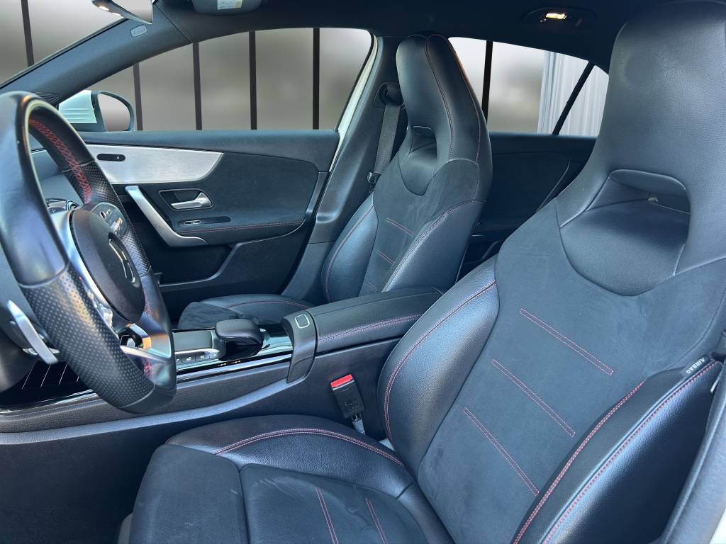 MERCEDES-BENZ A 180 AMG Line 7G-DCT-image-7