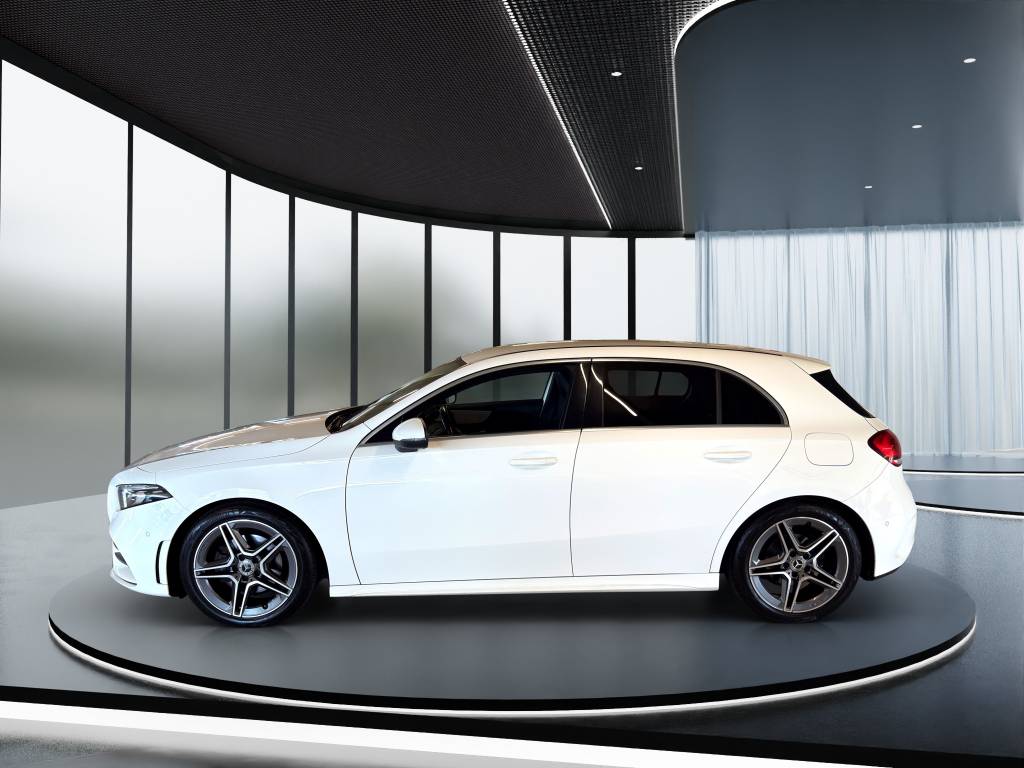 MERCEDES-BENZ A 180 AMG Line 7G-DCT-image-3