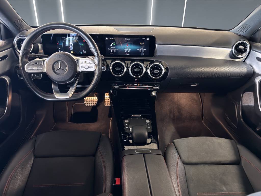MERCEDES-BENZ A 180 AMG Line 7G-DCT-image-5