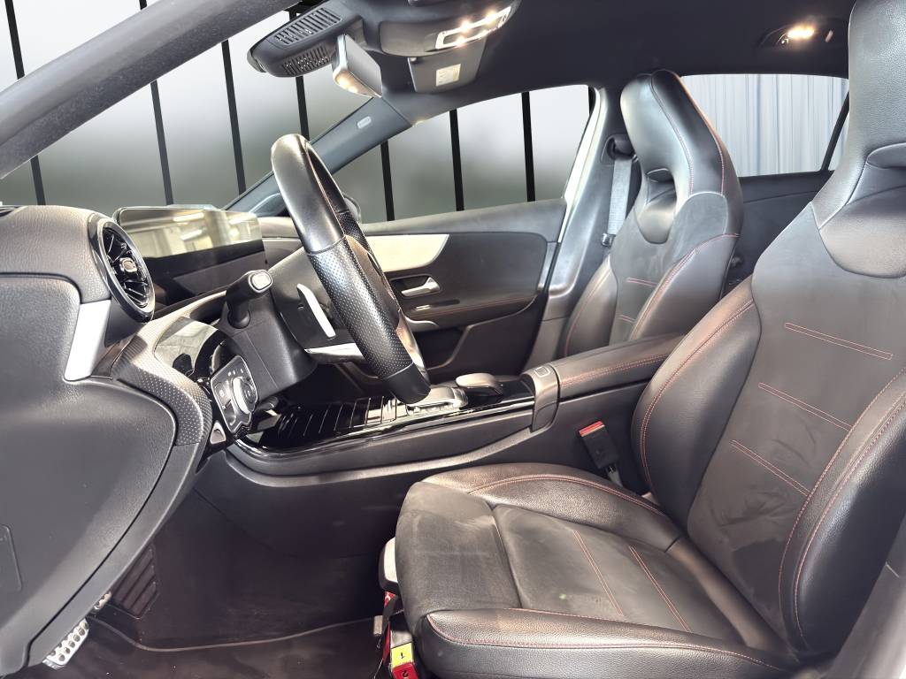 MERCEDES-BENZ A 180 AMG Line 7G-DCT-image-7