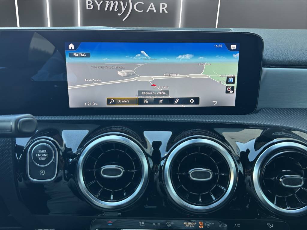 MERCEDES-BENZ A 180 AMG Line 7G-DCT-image-13