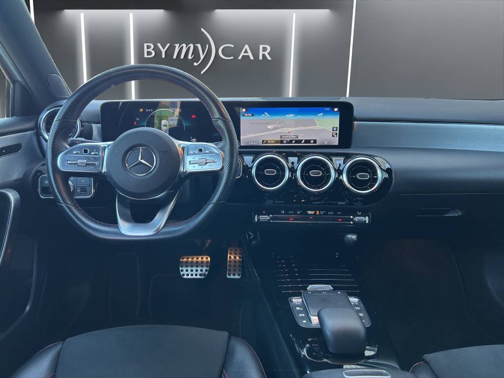 MERCEDES-BENZ A 180 AMG Line 7G-DCT-image-5