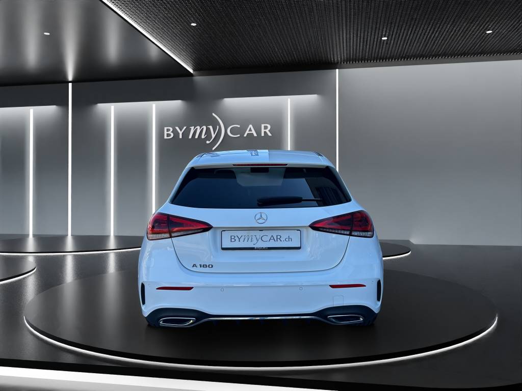 MERCEDES-BENZ A 180 AMG Line 7G-DCT-image-3