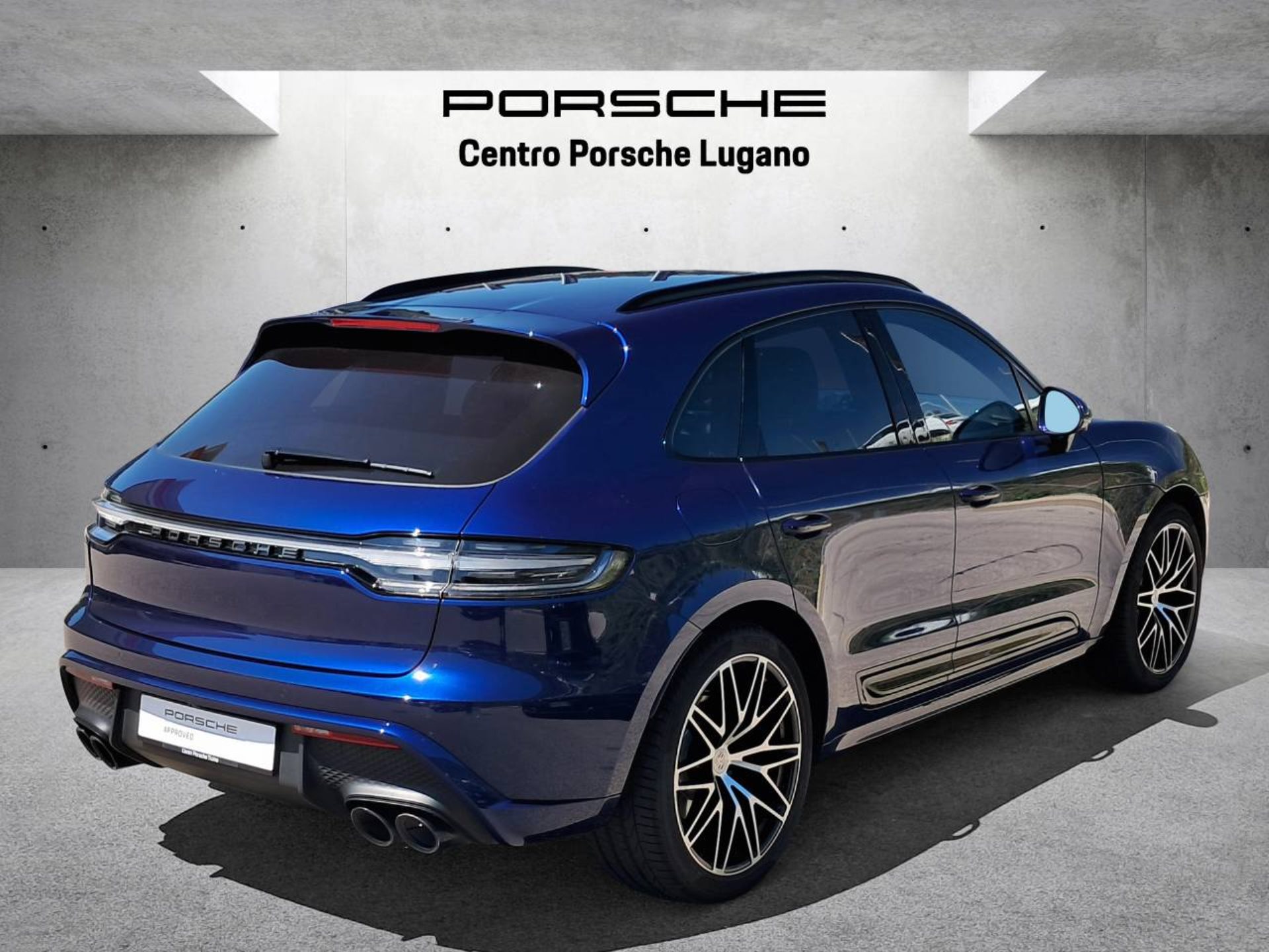 PORSCHE Macan T (MY23)-image-7