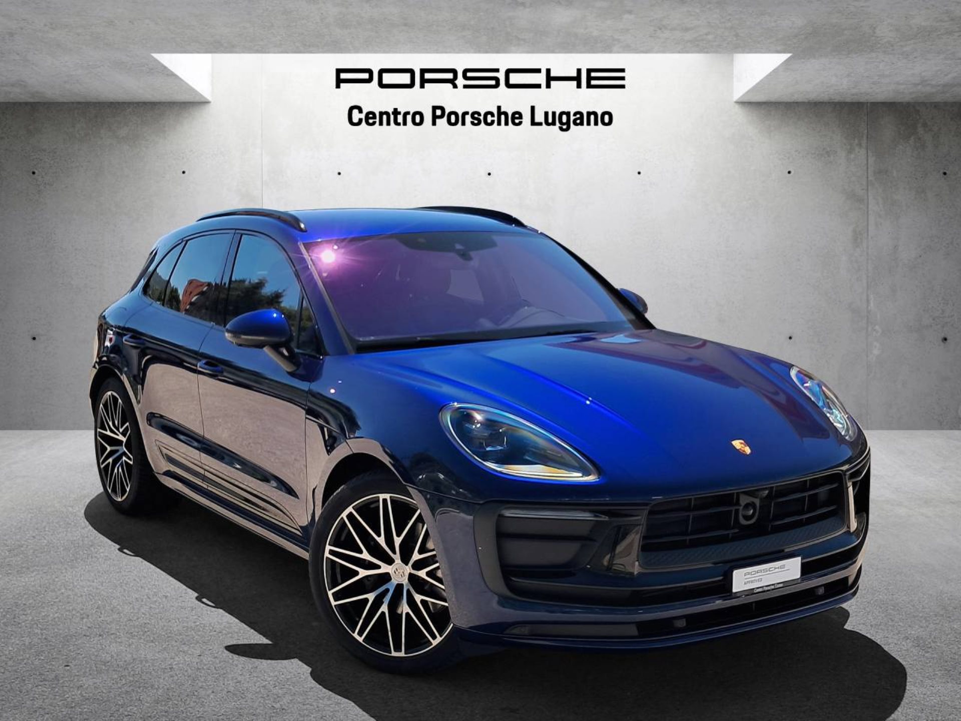 PORSCHE Macan T (MY23)-image-0