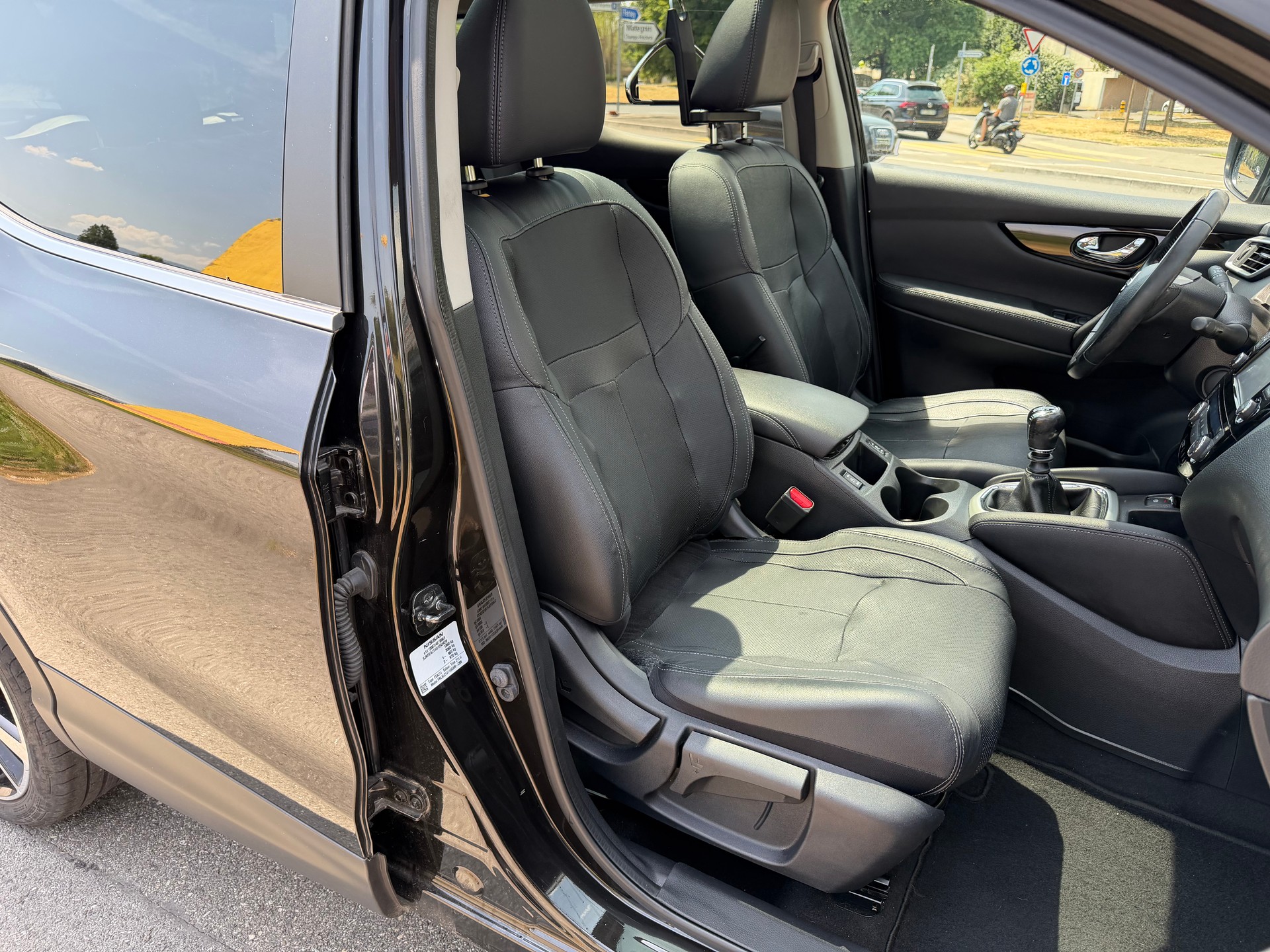 NISSAN Qashqai 1.2 DIG-T tekna-image-7
