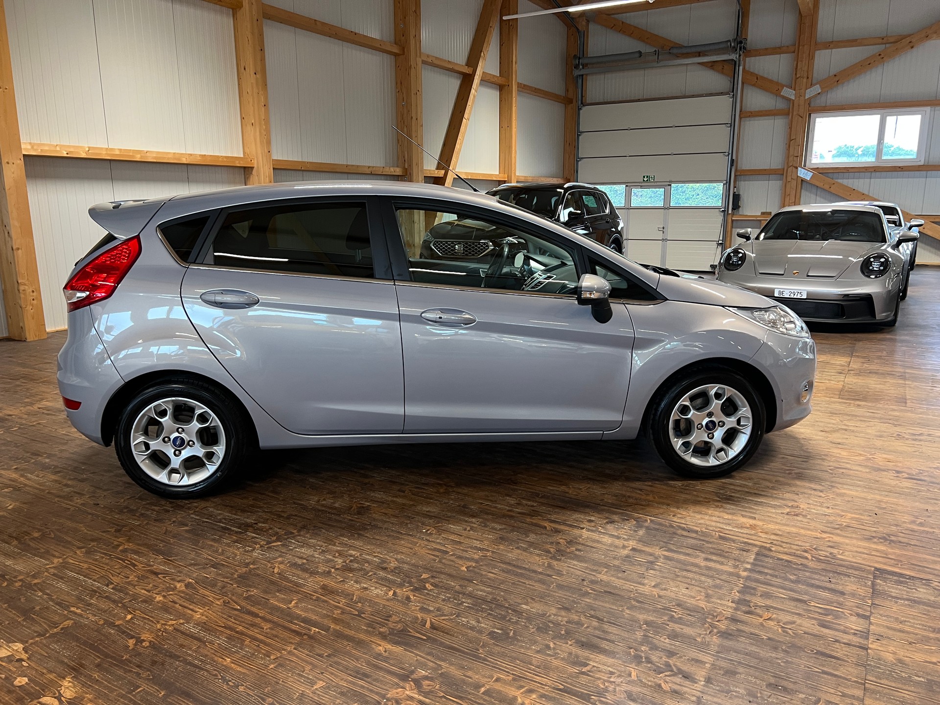 FORD Fiesta 1.4 16V Titanium-image-3
