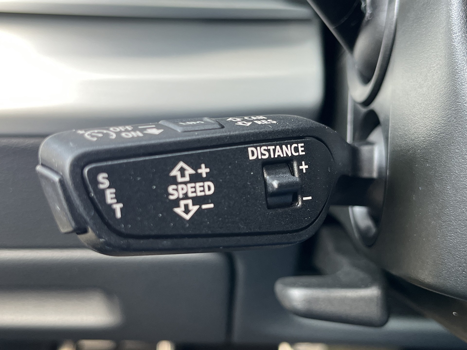 AUDI SQ7 TFSI quattro tiptronic*7-Plätzer, S-Sportsitze PLUS, Wankstabilisierung, AHK, Standheizung, (5-Jahre Garantie)-image-17