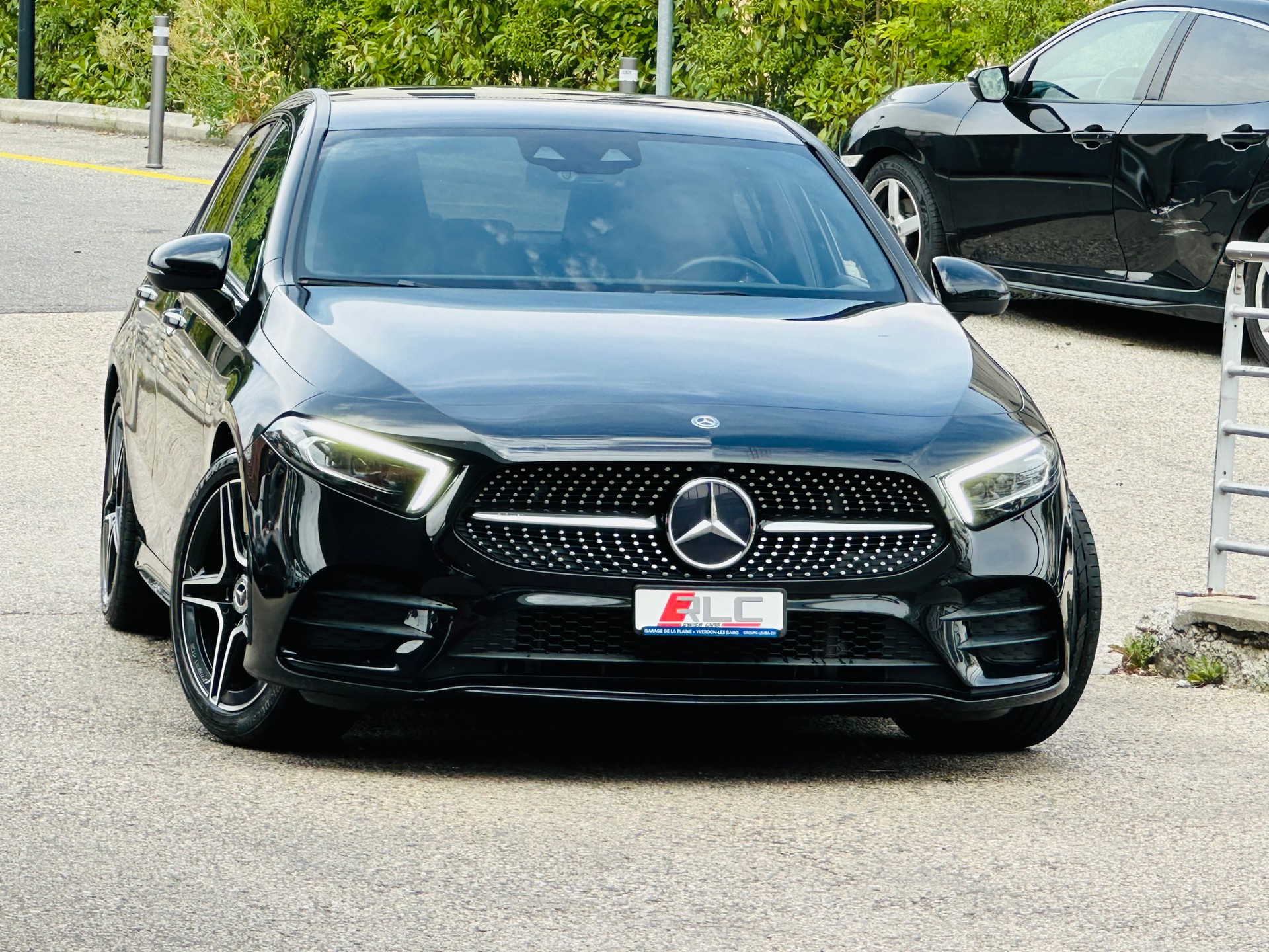 MERCEDES-BENZ A 220 AMG Line 7G-DCT 4Matic-image-6