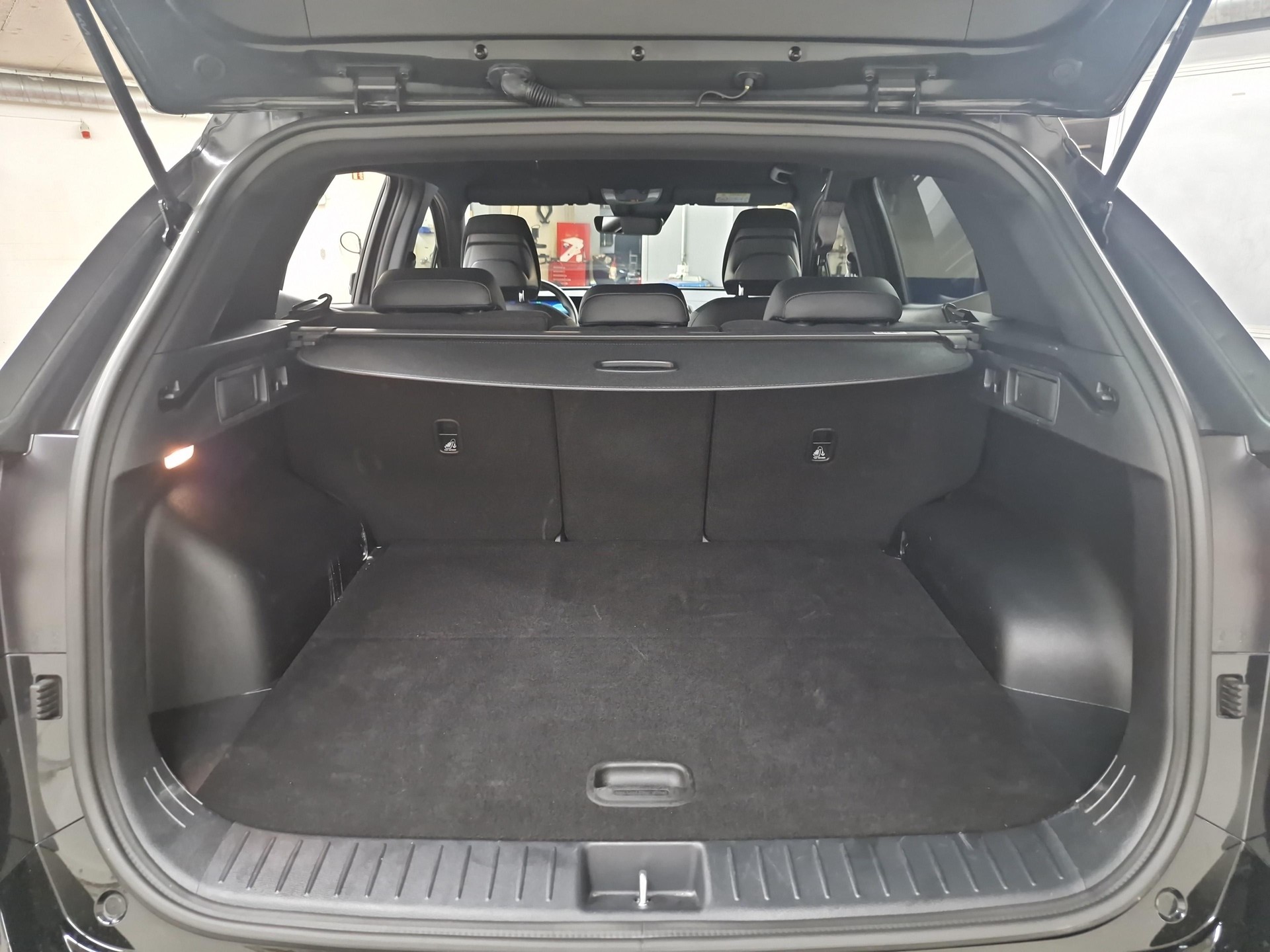KIA Sportage 1.6 T-GDi PHEV Power Edition-image-11