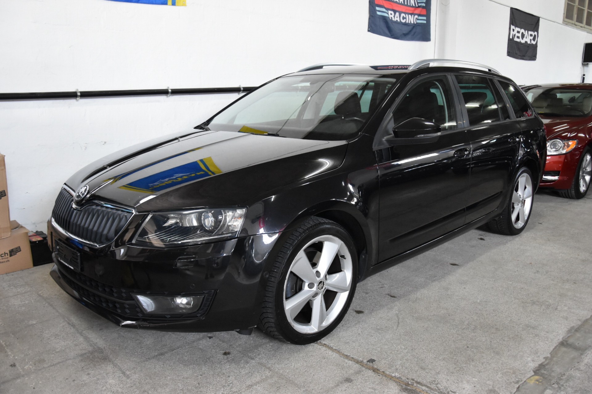 SKODA Octavia Combi 1.8 TSI Elegance-image-0