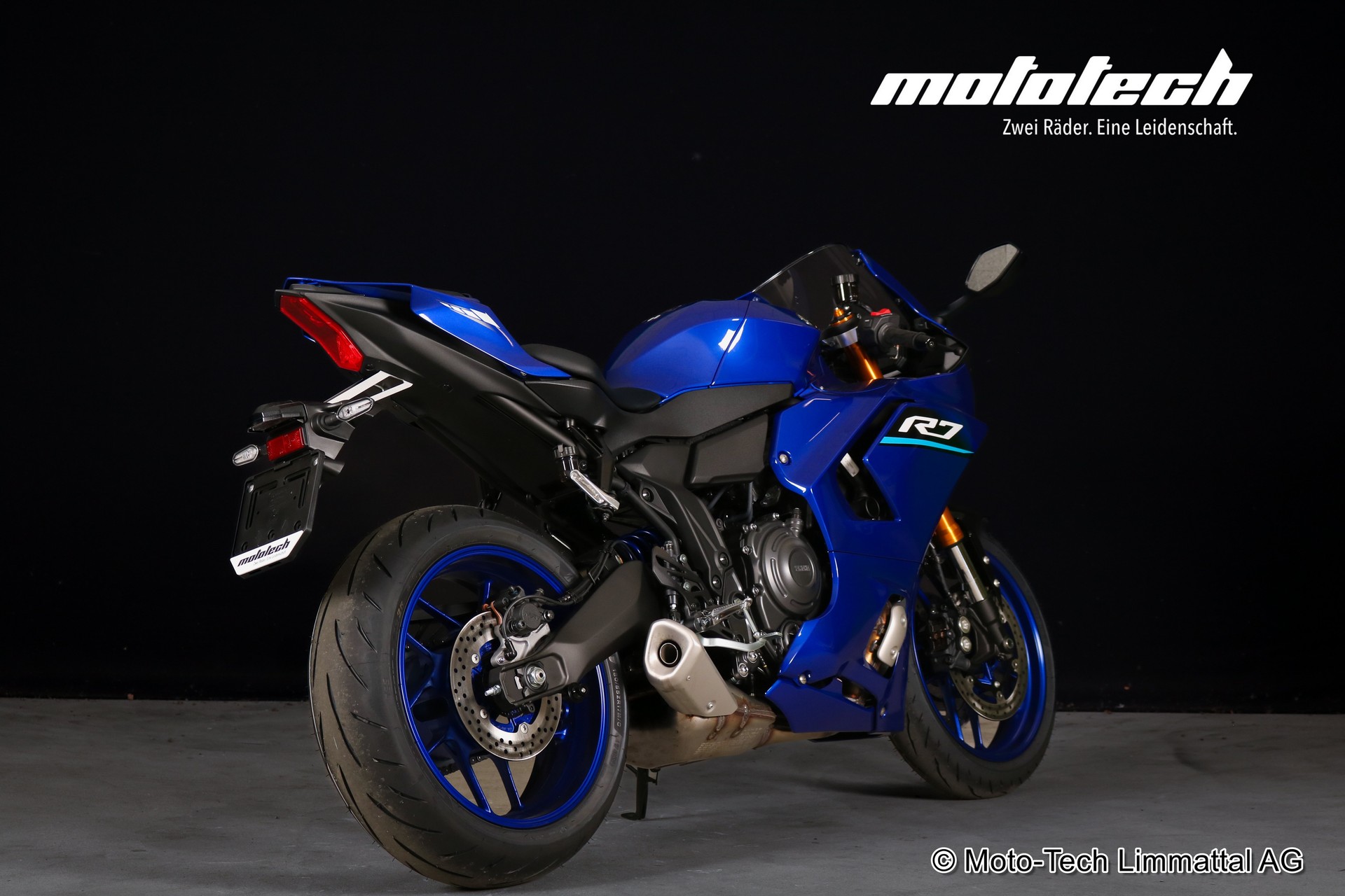 YAMAHA YZF-R7 (35kW)-showroom-element-2