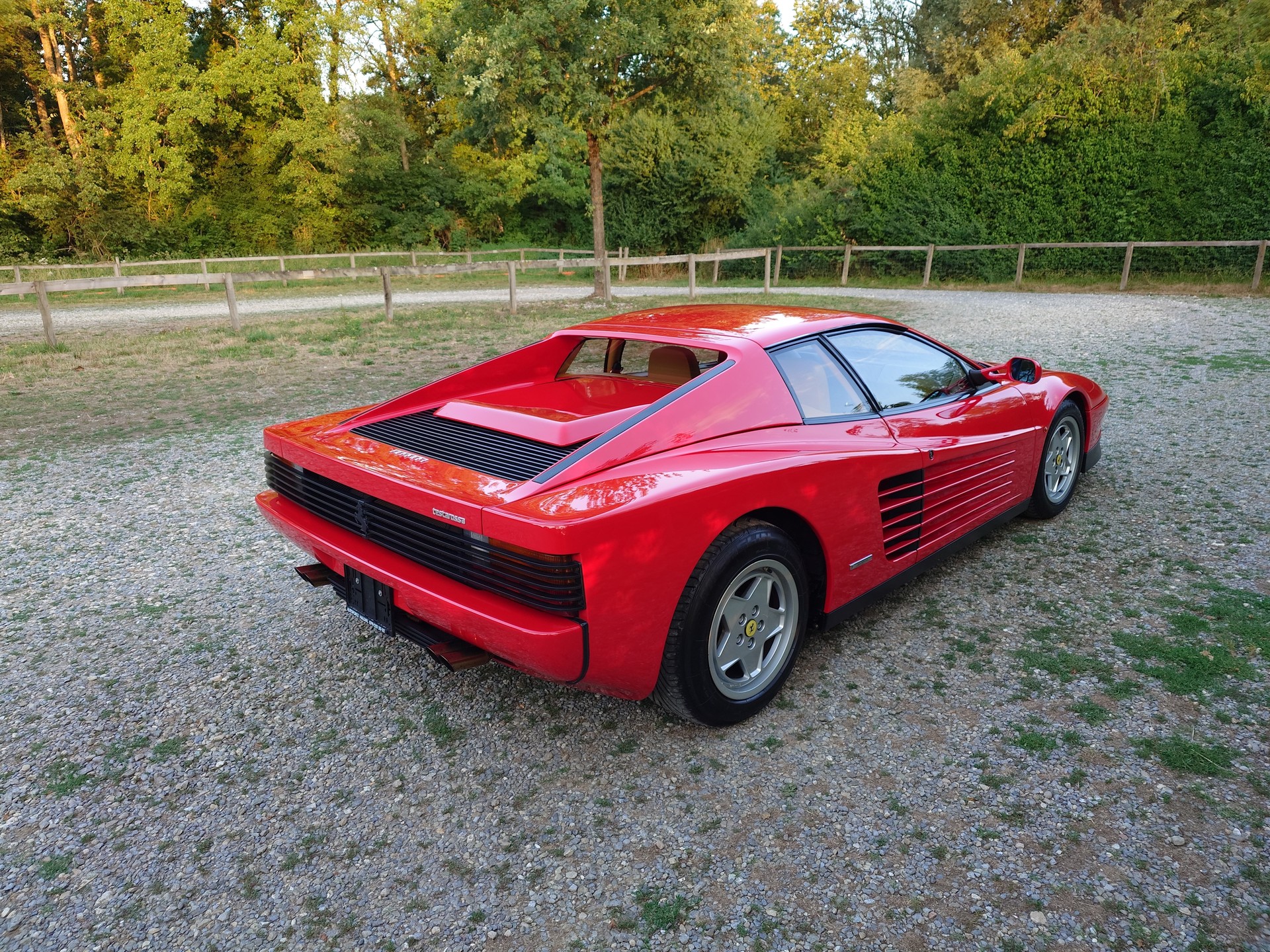 FERRARI Testarossa-image-5