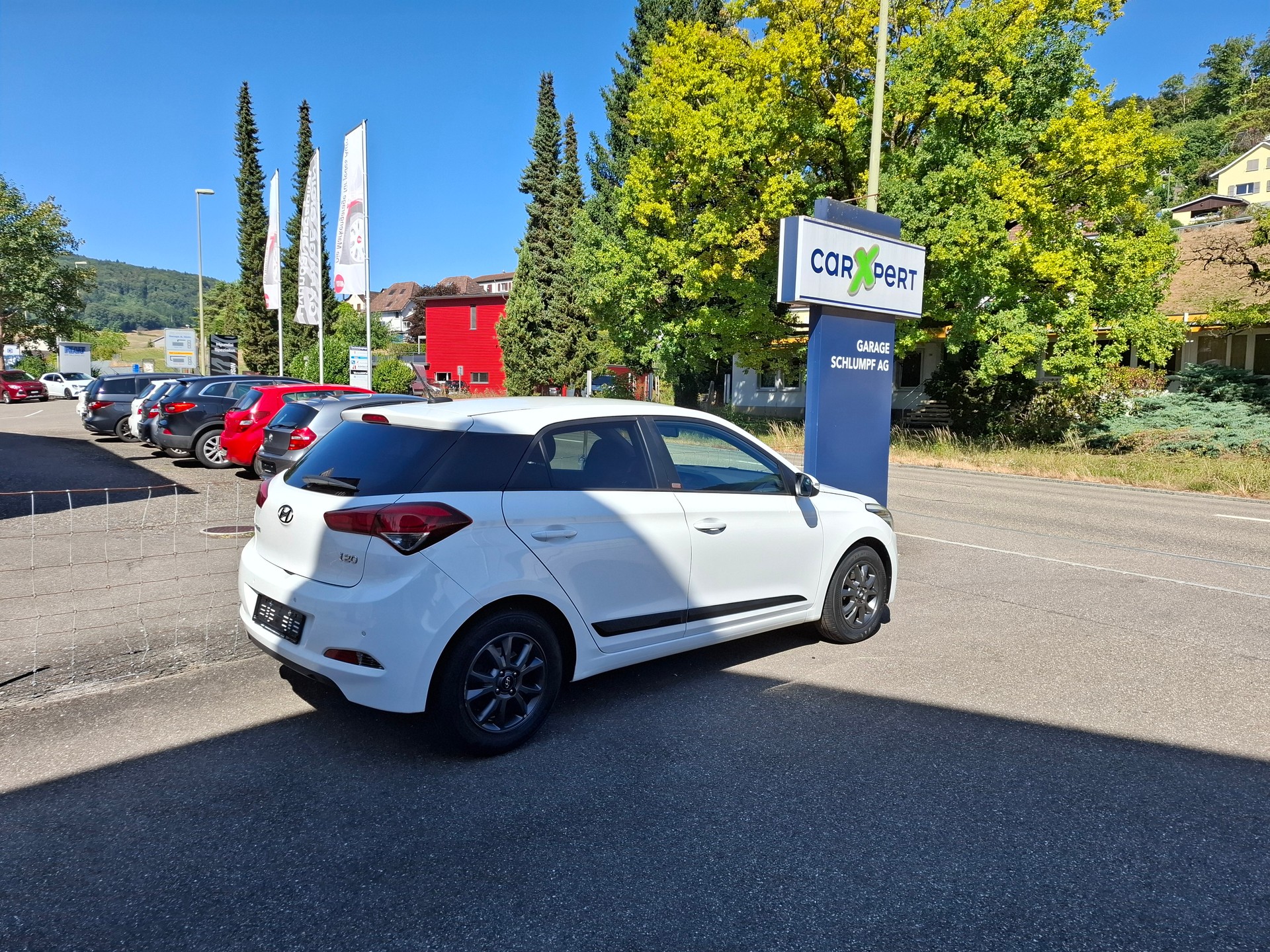 HYUNDAI i20 1.0 T-GDi Amplia-image-3