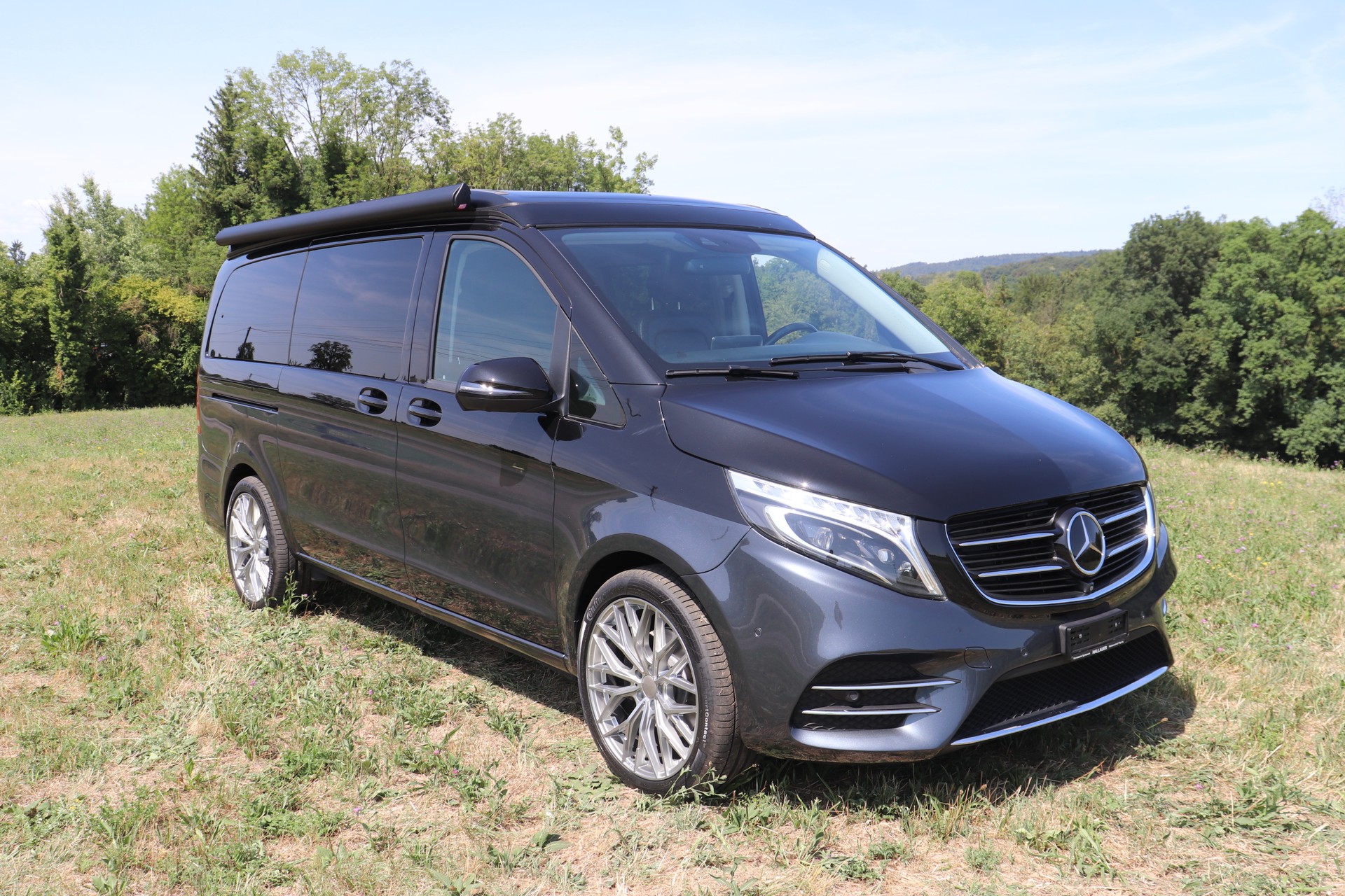 MERCEDES-BENZ 250 d 4matic-image-4