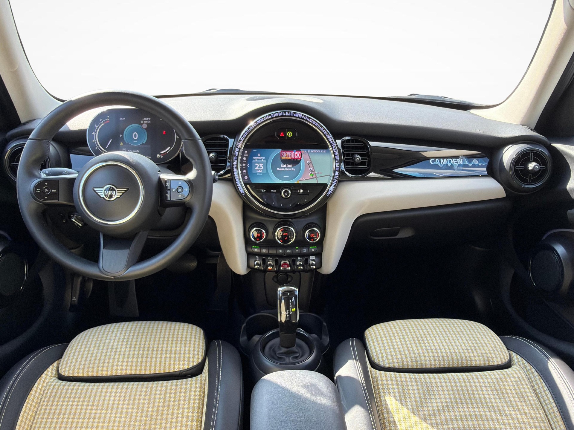 MINI F55 1.5i Cooper Classic Trim-image-13