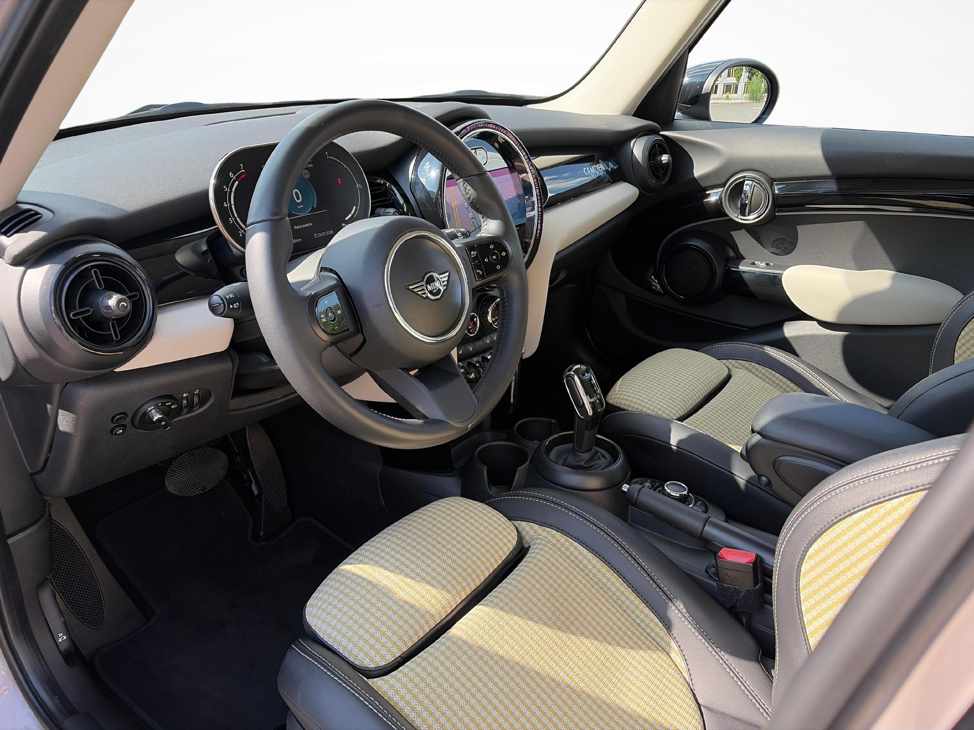 MINI F55 1.5i Cooper Classic Trim-image-8