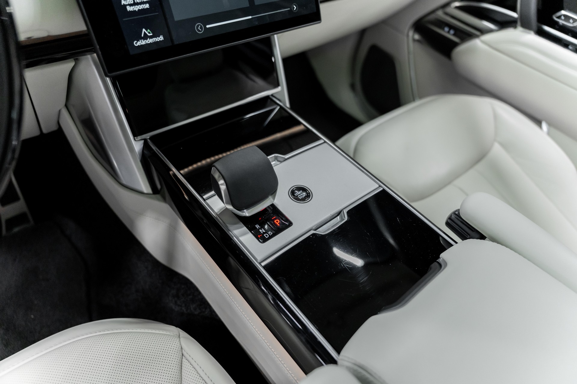 LAND ROVER Range Rover D350 3.0D I6 MHEV Autobiography Automatic-image-13