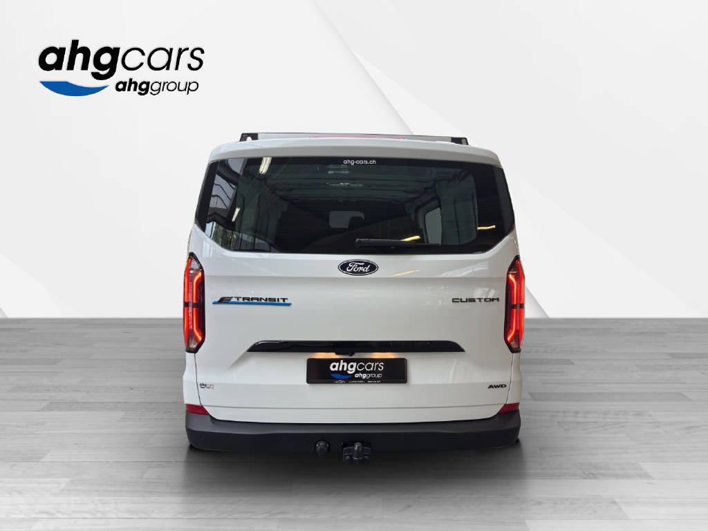 FORD E-Transit C Van 320 L1 Trend AWD-image-3