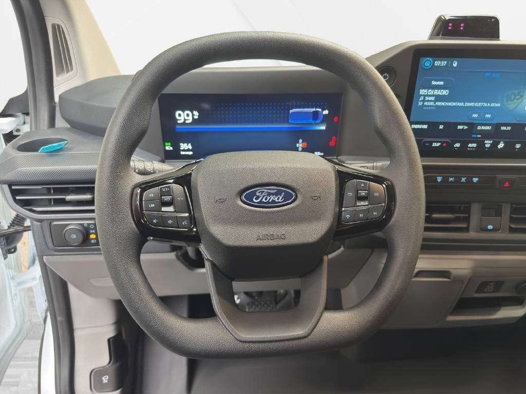 FORD E-Transit C Van 320 L1 Trend AWD-image-5