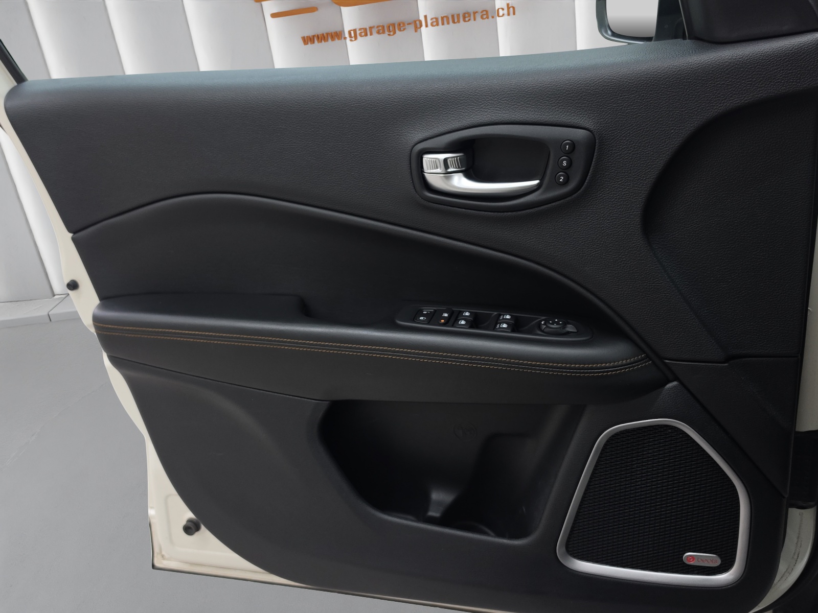 JEEP Compass 1.4 MultiAir Limited AWD-image-15