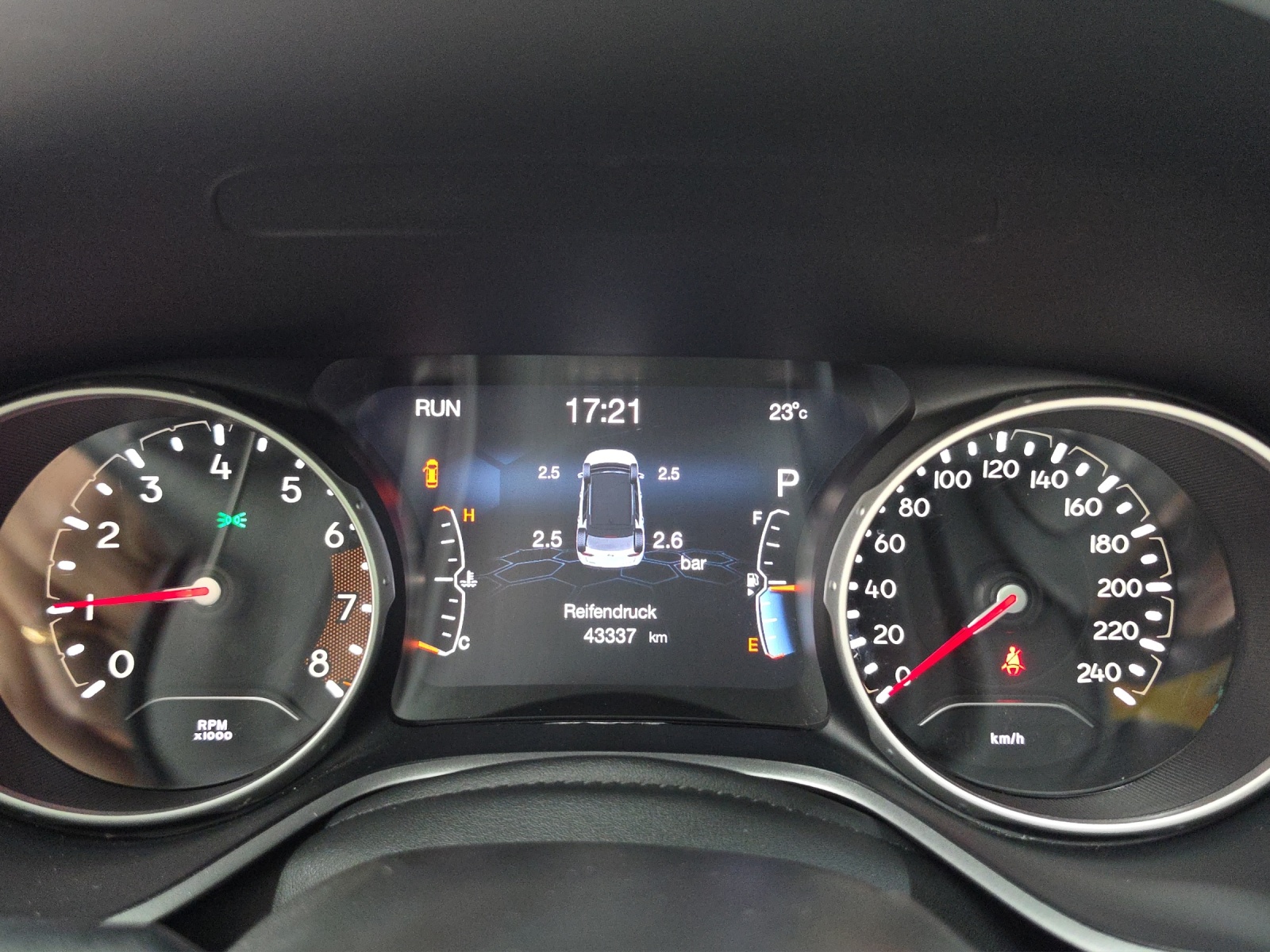 JEEP Compass 1.4 MultiAir Limited AWD-image-6