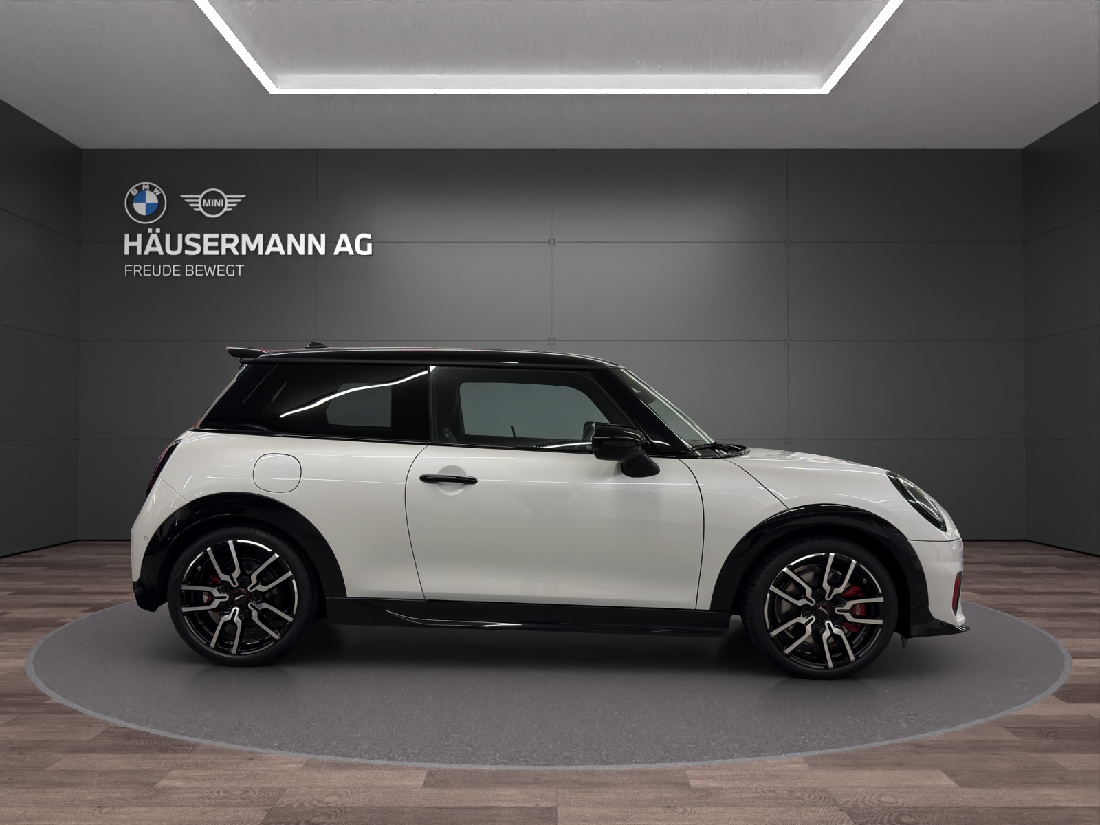 MINI John Cooper Works-image-3