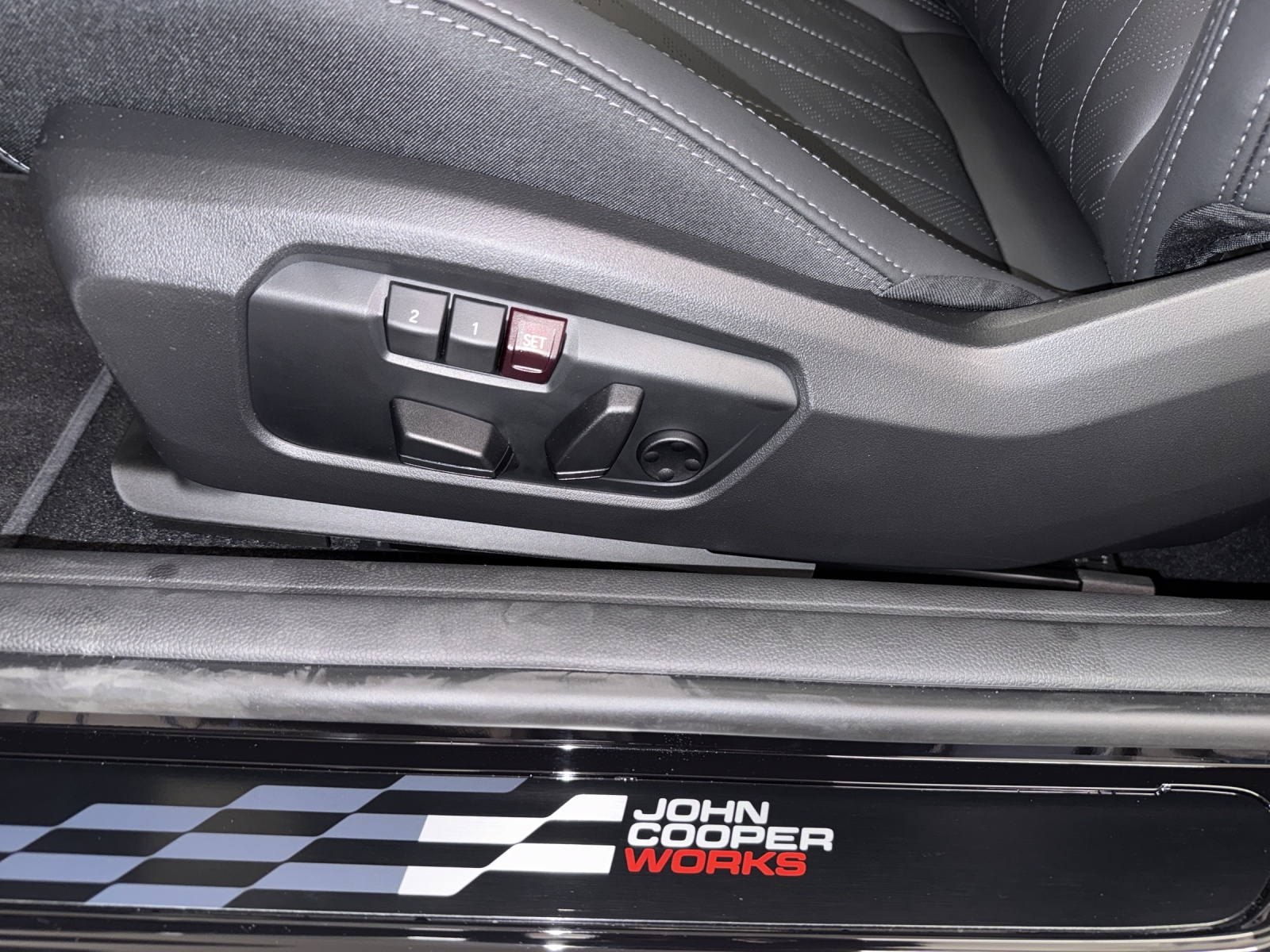 MINI John Cooper Works-image-20