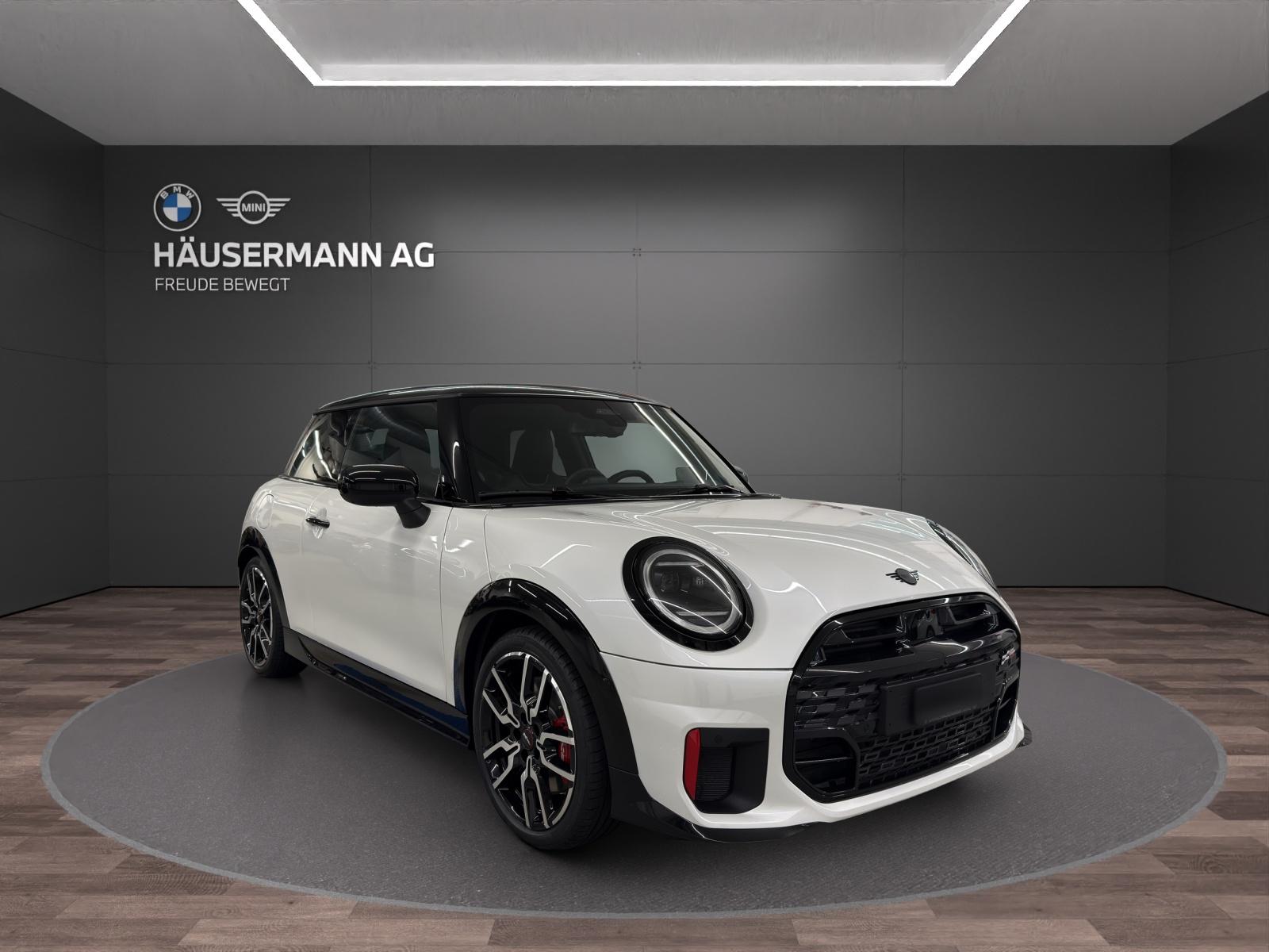 MINI John Cooper Works-showroom-element-2