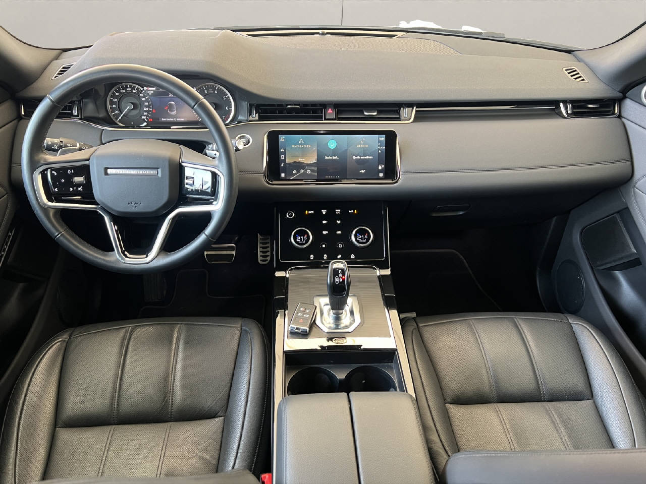 LAND ROVER Range Rover Evoque 2.0 T R-Dynamic SE P200 200PS-image-9