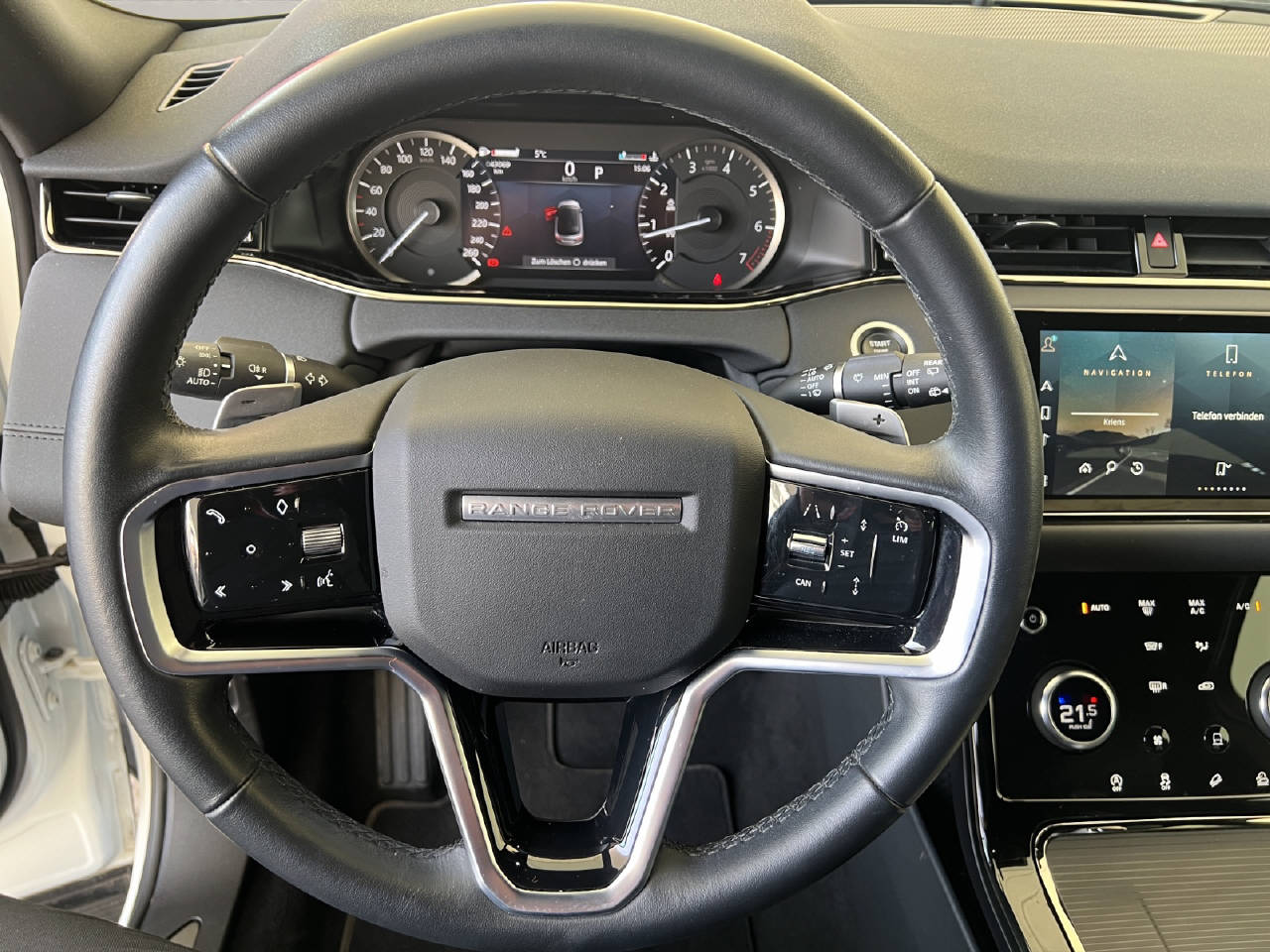 LAND ROVER Range Rover Evoque 2.0 T R-Dynamic SE P200 200PS-image-14