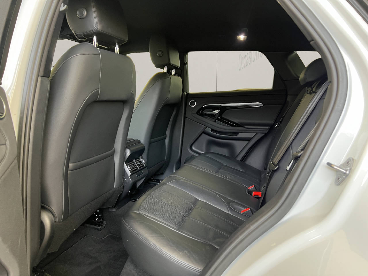 LAND ROVER Range Rover Evoque 2.0 T R-Dynamic SE P200 200PS-image-19