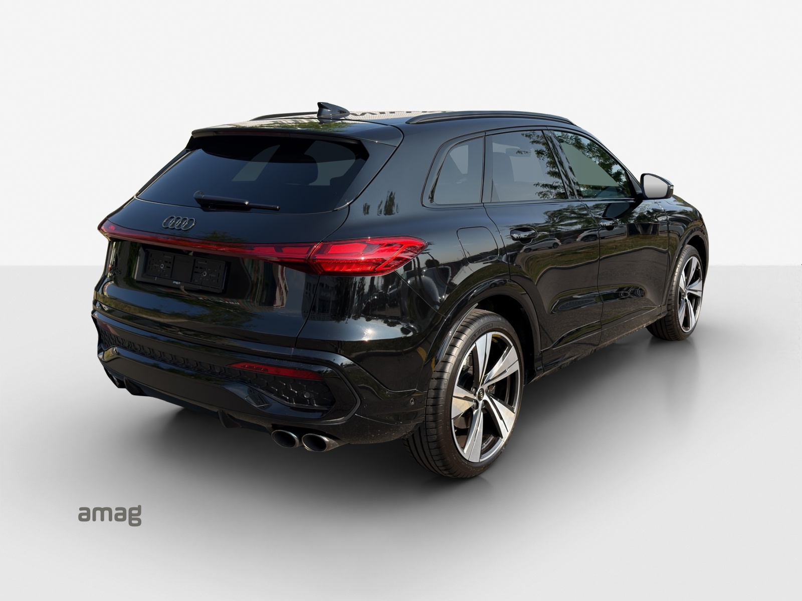 AUDI SQ5 TFSI quattro S-tronic-image-4