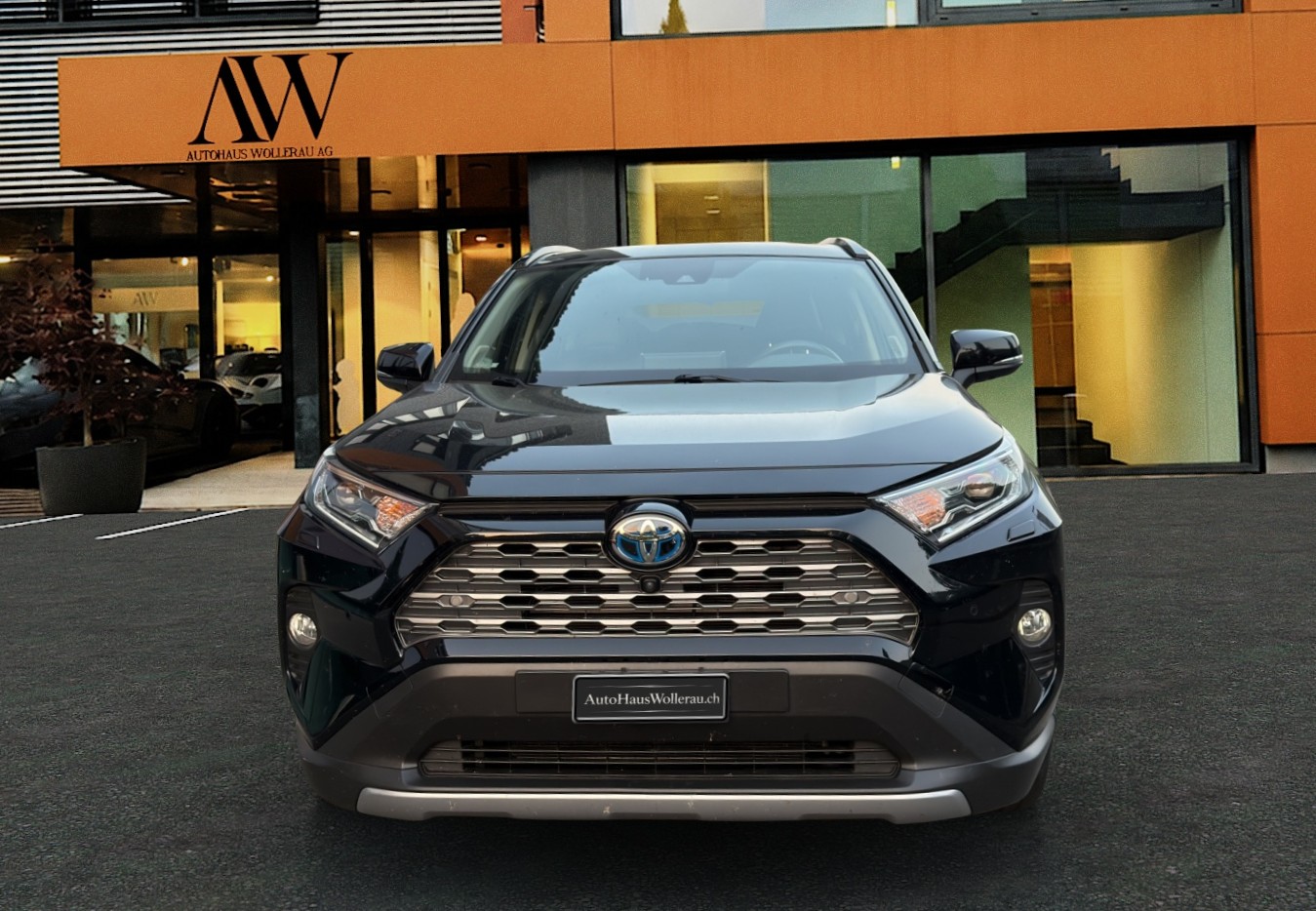 TOYOTA RAV4 2.5 HEV Premium-image-2