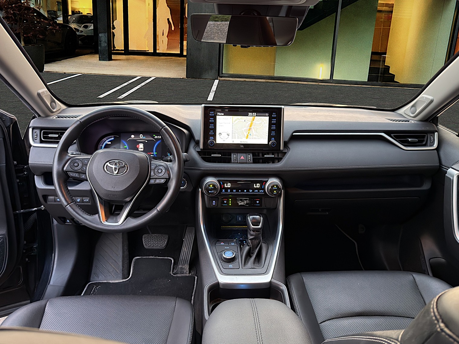 TOYOTA RAV4 2.5 HEV Premium-image-12
