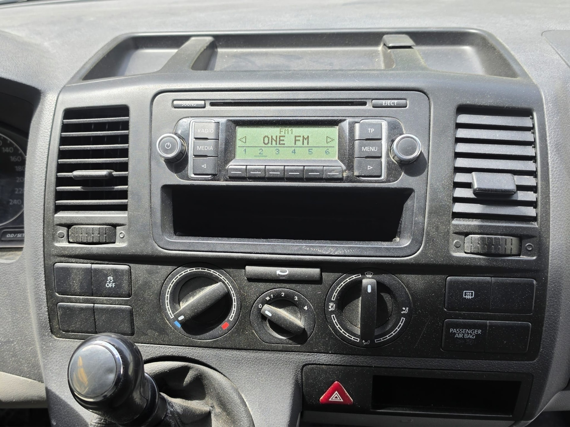 VW T5 2.0 TDI-image-7