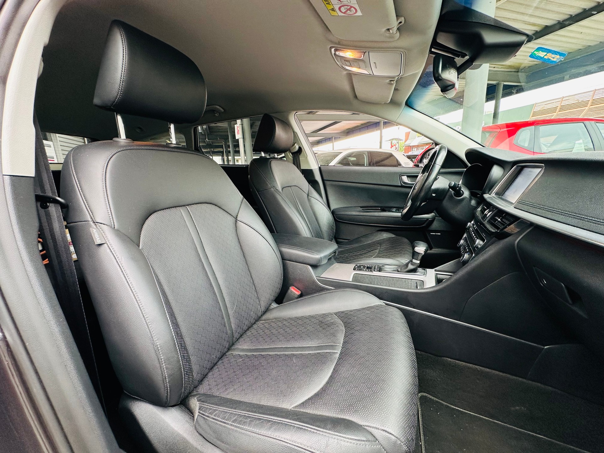 KIA Optima SW 2.0 T-GDI Plug-in Hybrid Automat-image-10