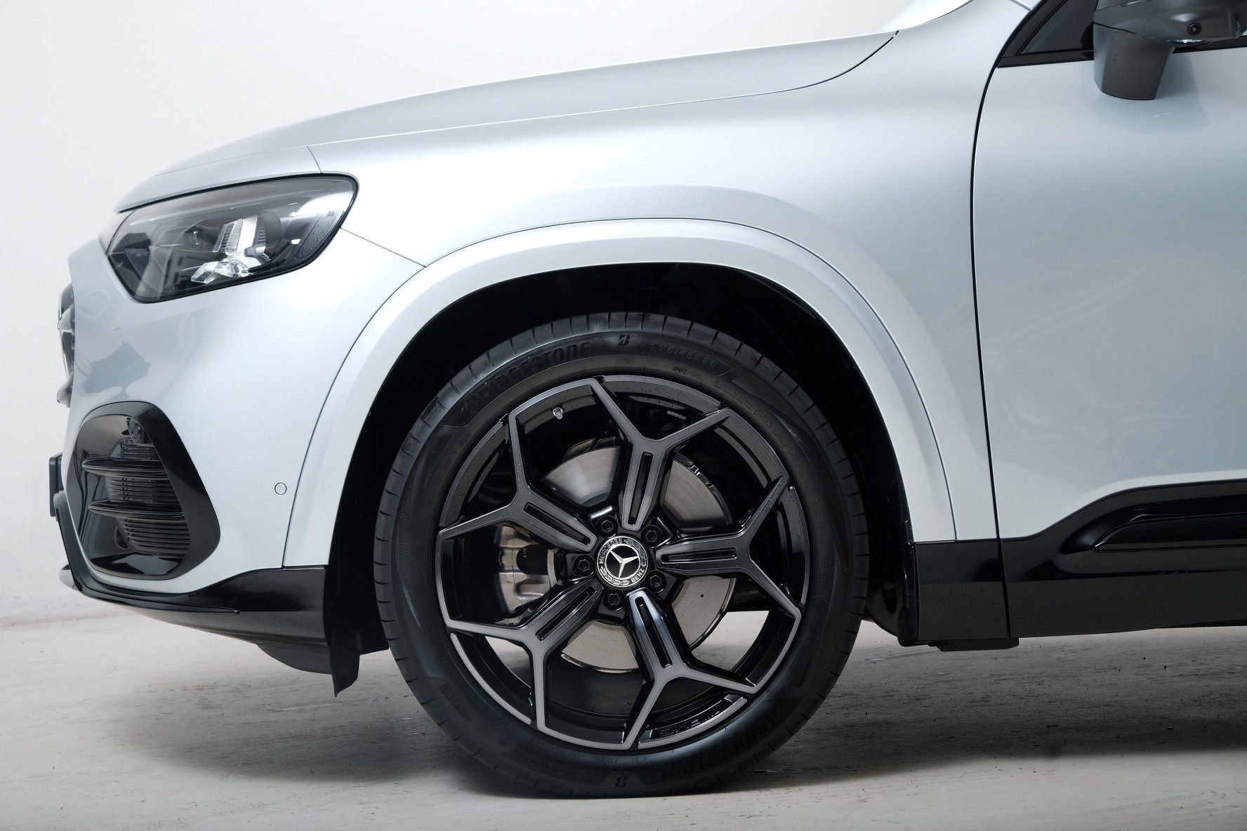 MERCEDES-BENZ GLB-Klasse X248 GLB 220 4matic-image-2