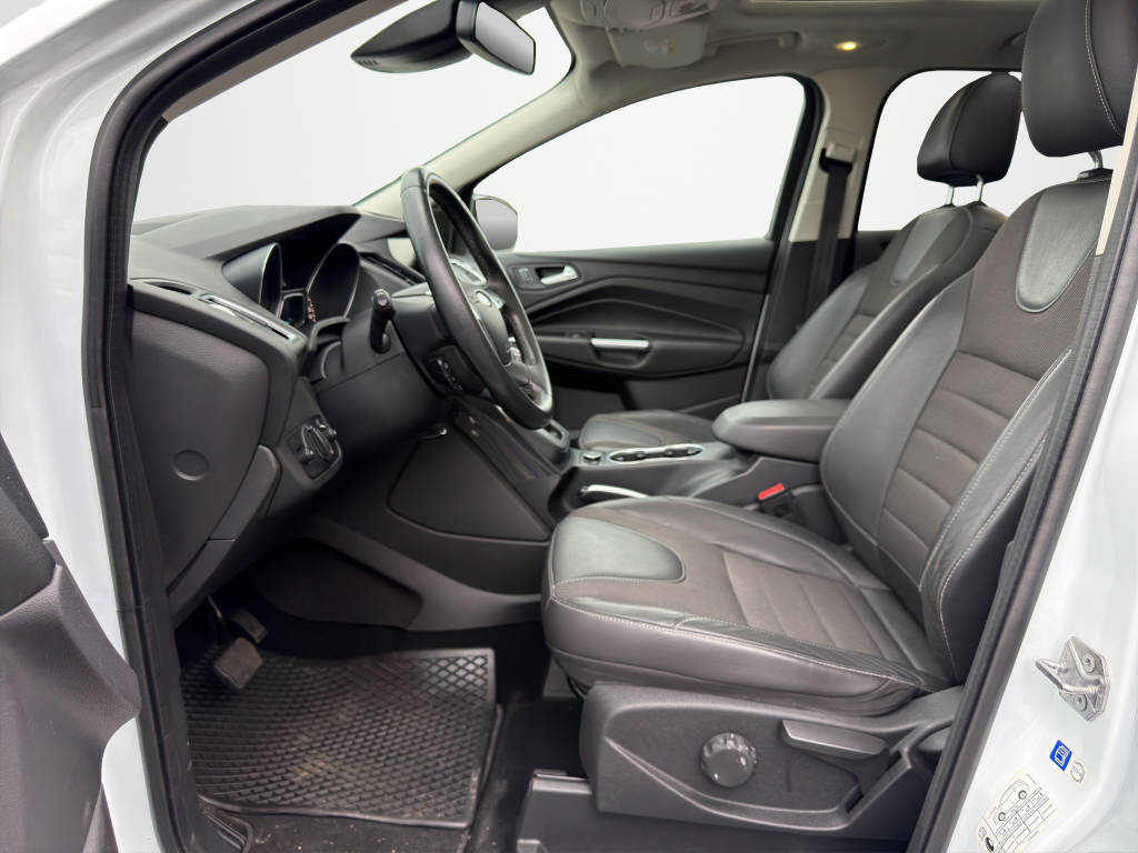 FORD Kuga 2.0 TDCi 180 Carving FPS-image-8