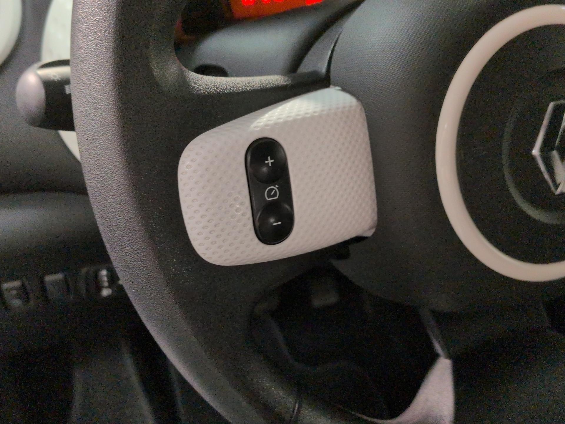 RENAULT Twingo SCe 65 Life-image-18