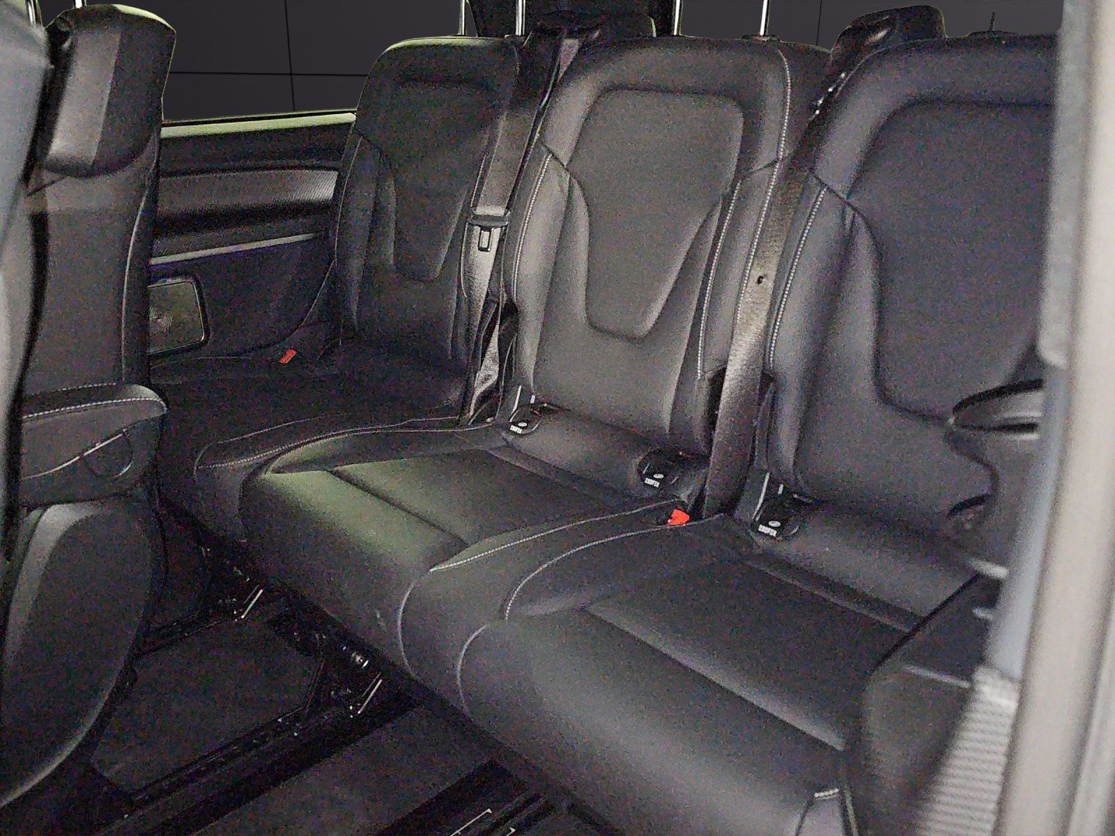 MERCEDES-BENZ V 300 d lang Avantgarde 4Matic 9G-Tronic-image-12
